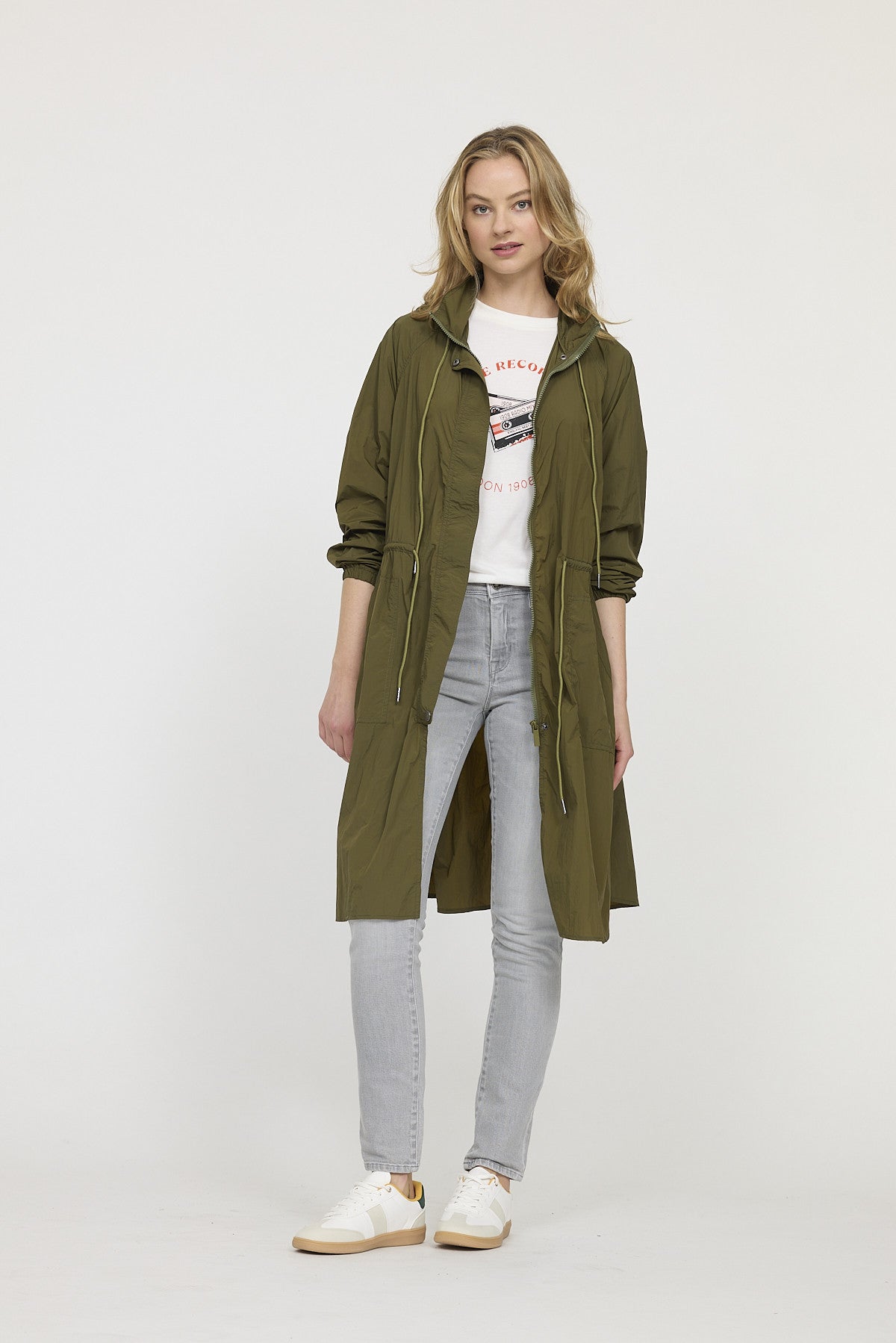 Manteau De Spectacle Espoir – Vert Olive – Taille IT40 – Occasion
