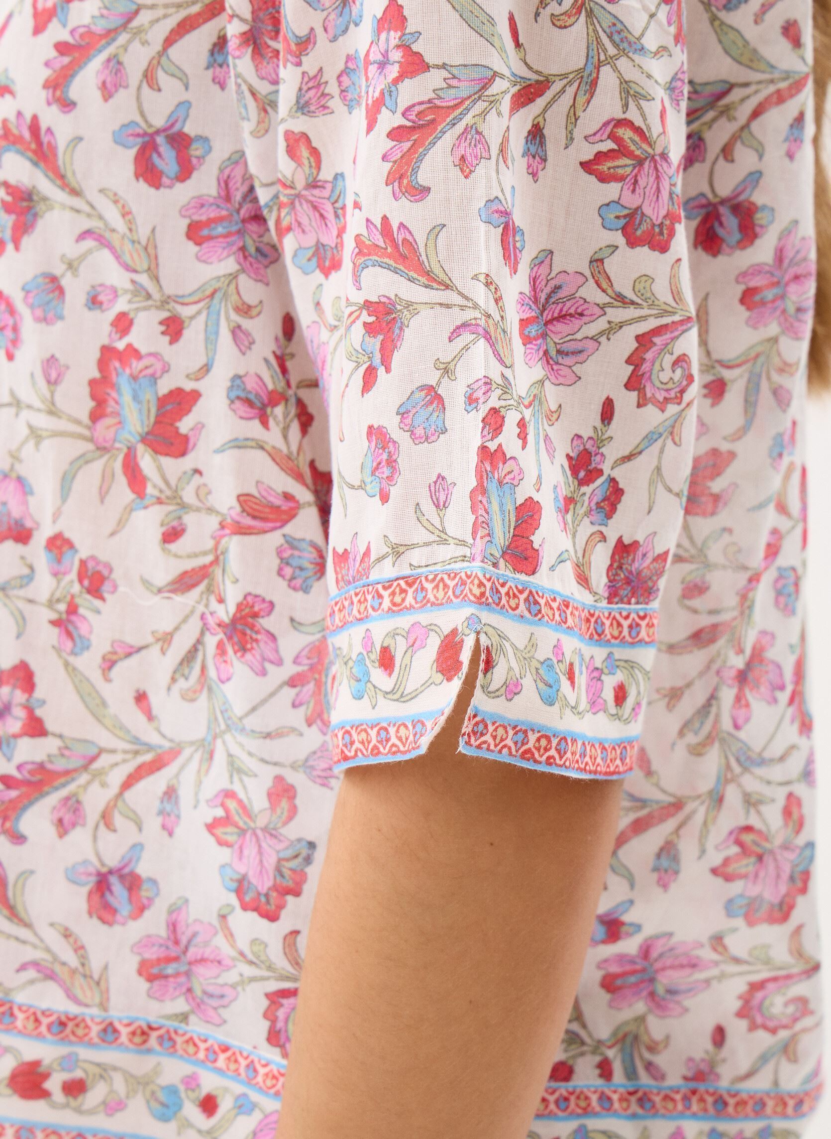 Vêtements Louka femme multicolore Louise Misha Vêtements Louka femme multicolore CREAM FLORAL HAVEN