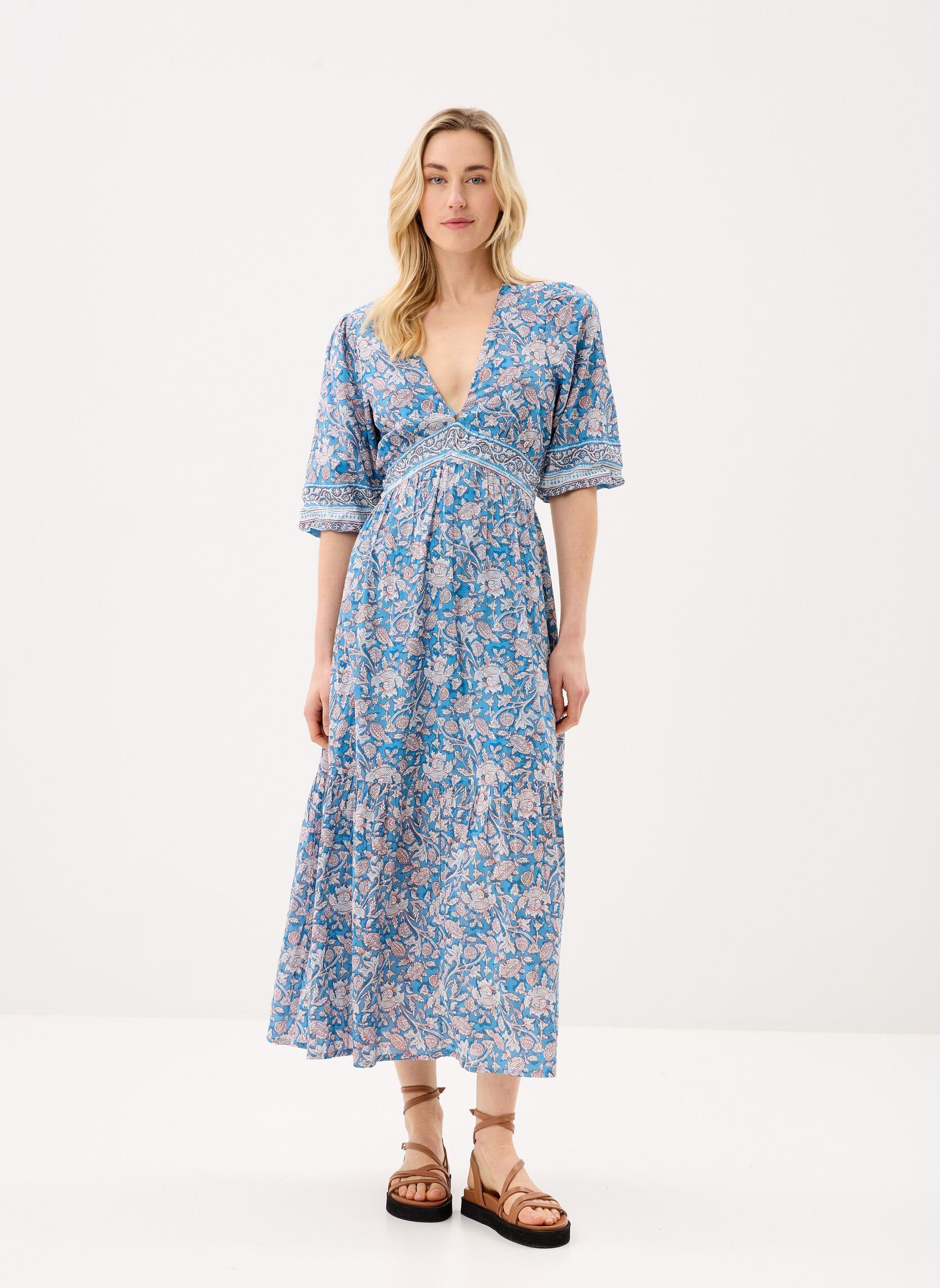Lange Kleider Aurelianne damen blau Louise Misha Lange Kleider Aurelianne damen blau BLUE MOUNTAIN AVENS