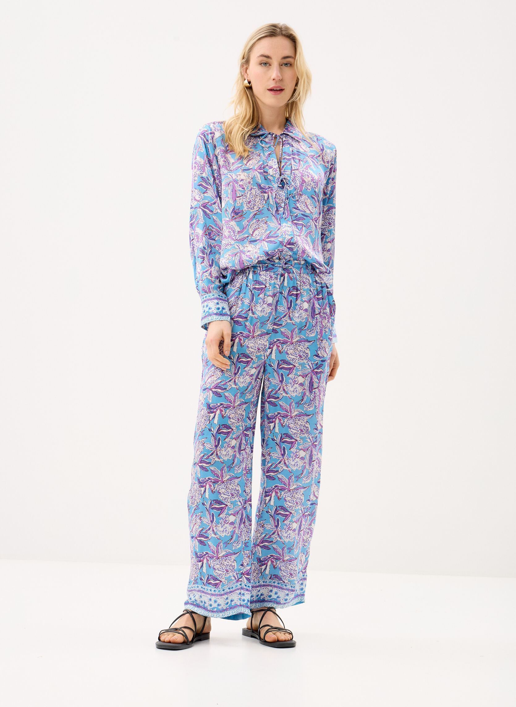 Weite Hosen Veralia damen blau Louise Misha Weite Hosen Veralia damen blau BLUE LUSH PARADISE