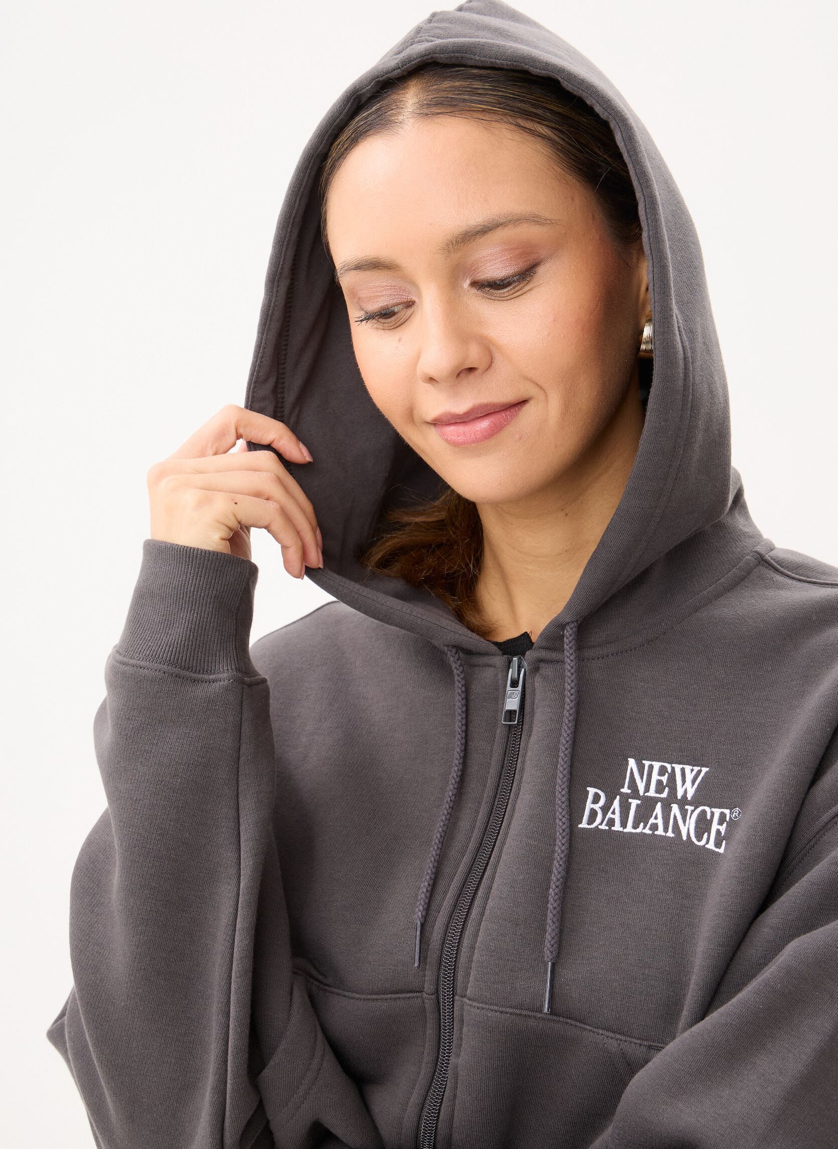 Trainingsvest Trackside Fleece Full Zip dames grijs New Balance Trainingsvest Trackside Fleece Full Zip dames grijs Faded black