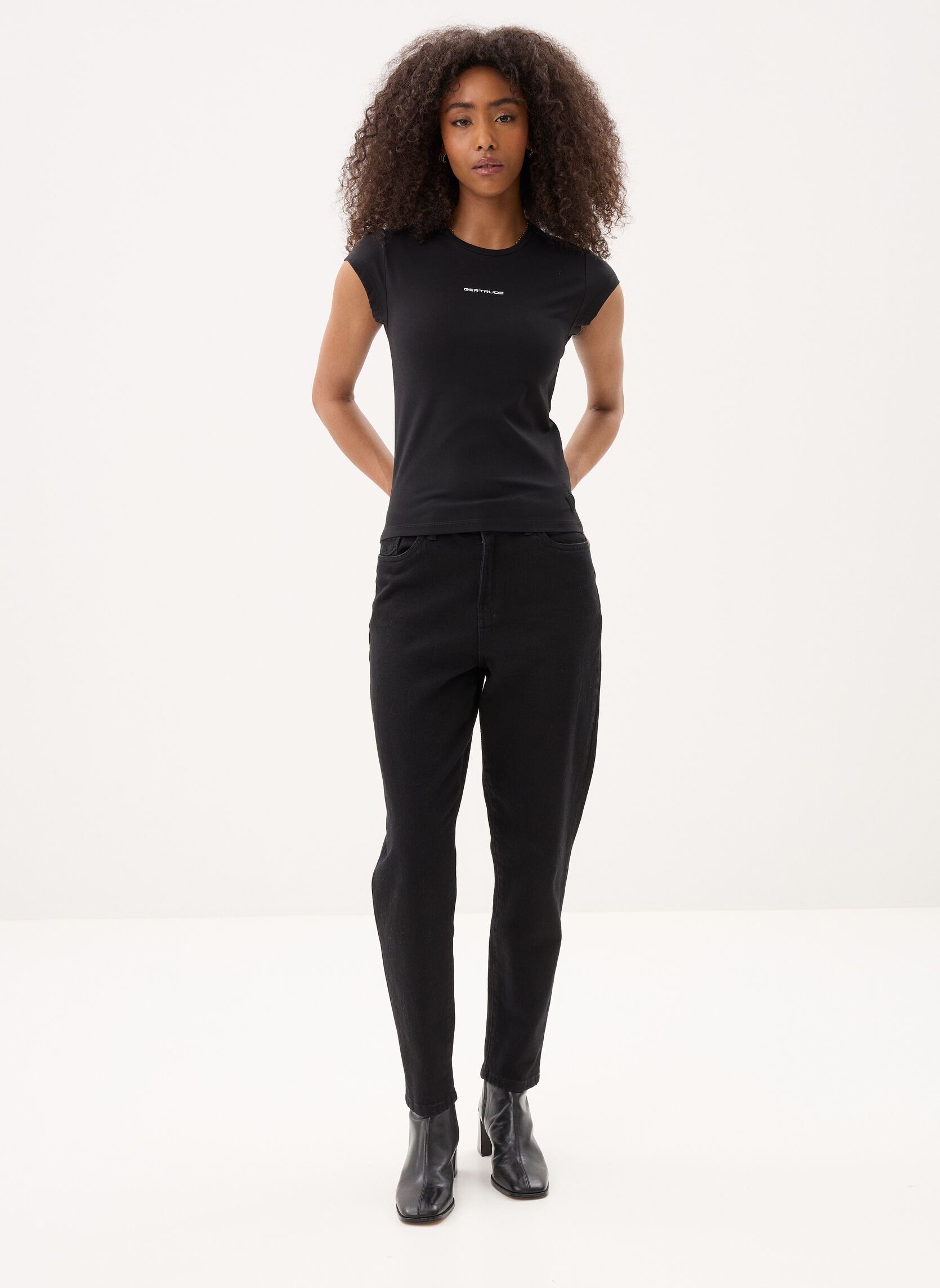 Tee-shirts Jennalie Tee-Shirt femme noir Gertrude Tee-shirts Jennalie Tee-Shirt femme noir Black