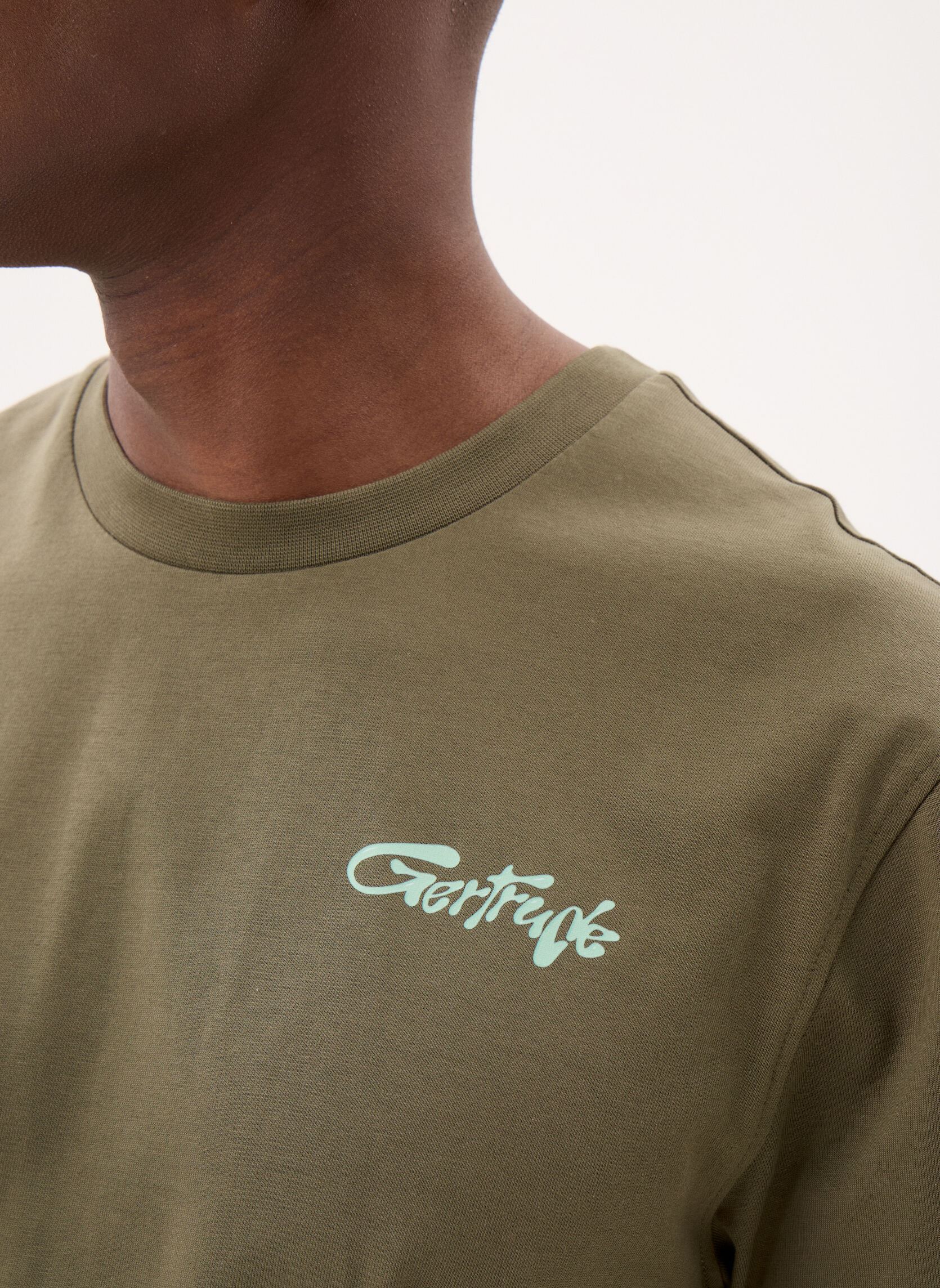 Tee-shirts Leonce Daisy Tee-Shirt homme vert Gertrude Tee-shirts Leonce Daisy Tee-Shirt homme vert khaki