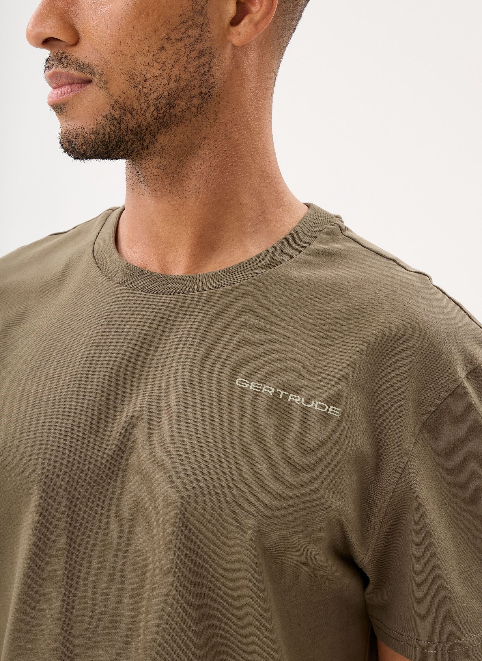 Tee-shirts Leonce Spot Tee-Shirt homme vert Gertrude Tee-shirts Leonce Spot Tee-Shirt homme vert khaki