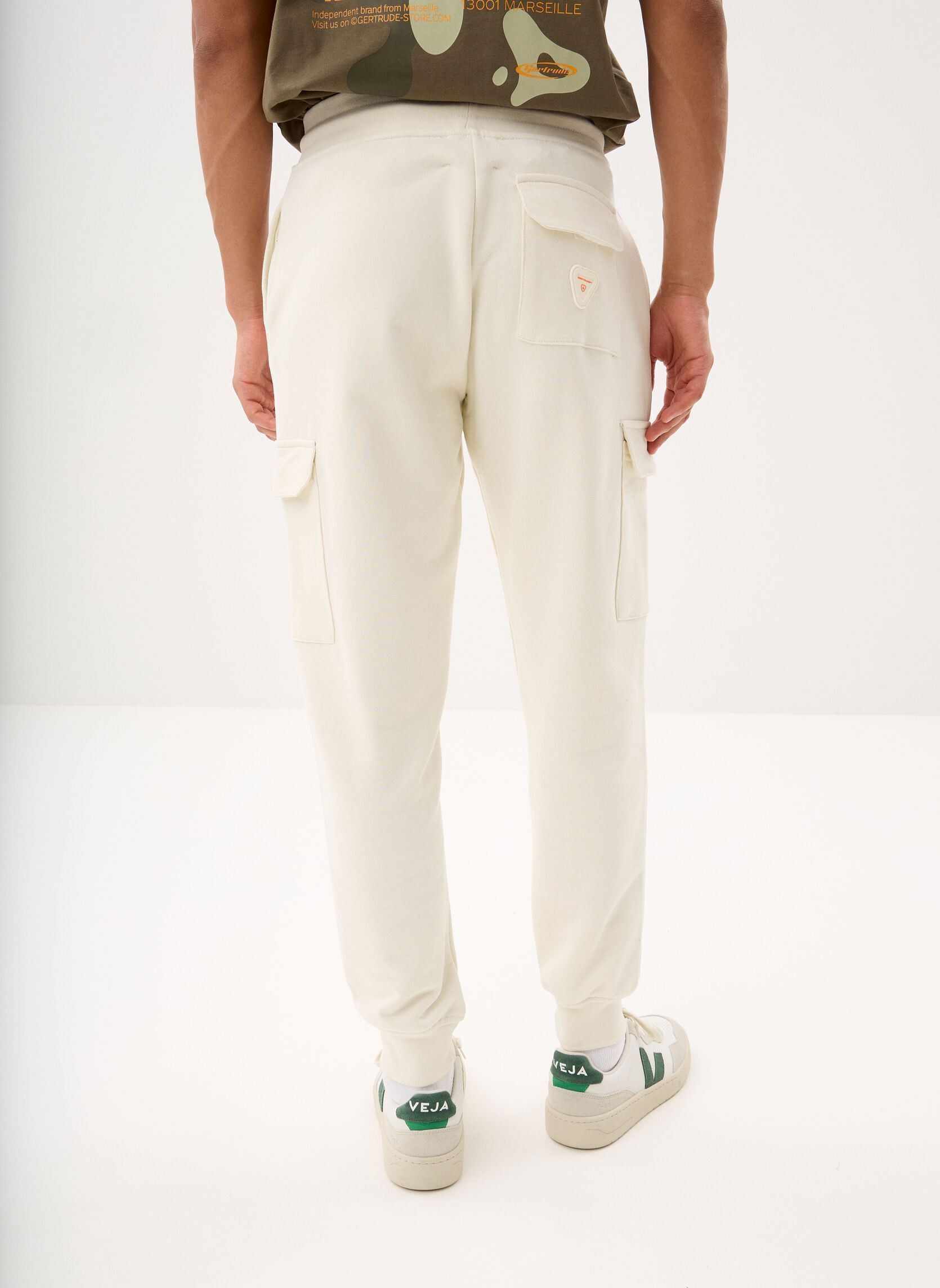 Joggings Martino Jogging homme blanc Gertrude Joggings Martino Jogging homme blanc Creme