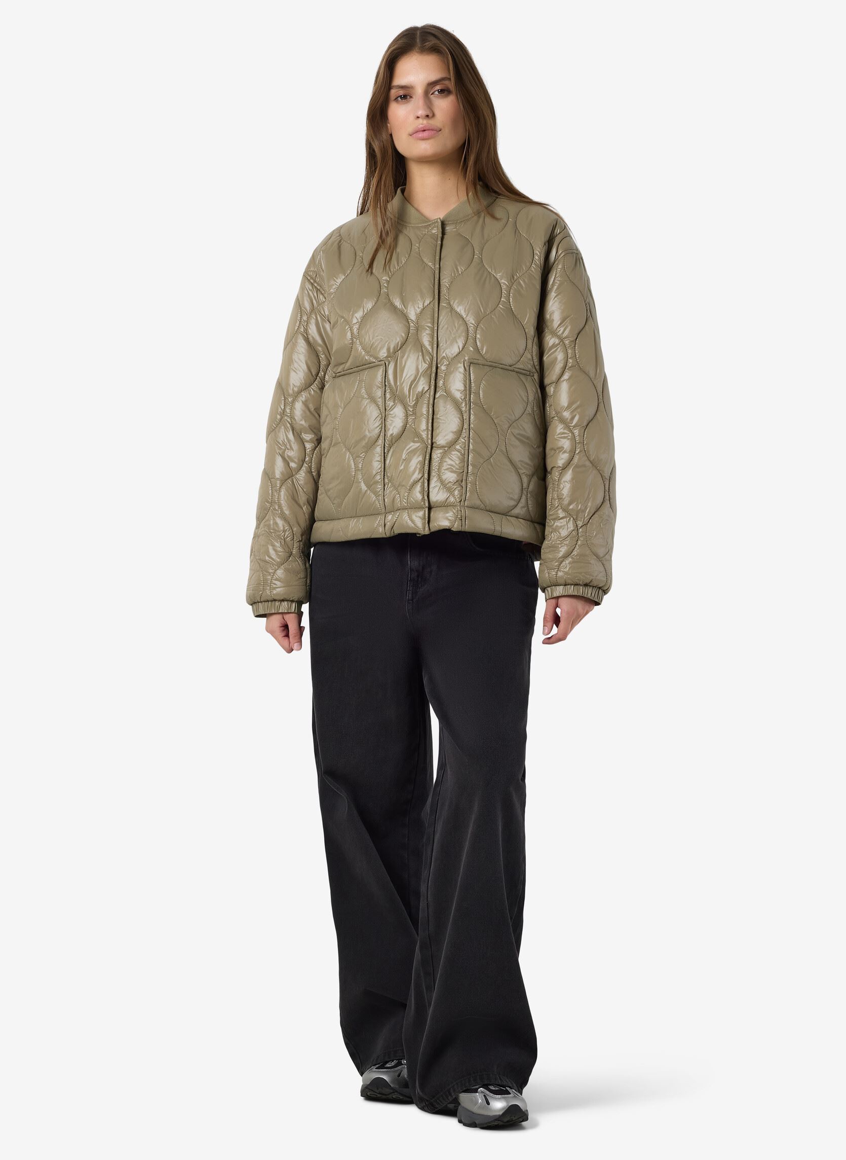 Blousons Nmallie Shiny Quilted Jacket femme beige Noisy May Blousons Nmallie Shiny Quilted Jacket femme beige Mermaid