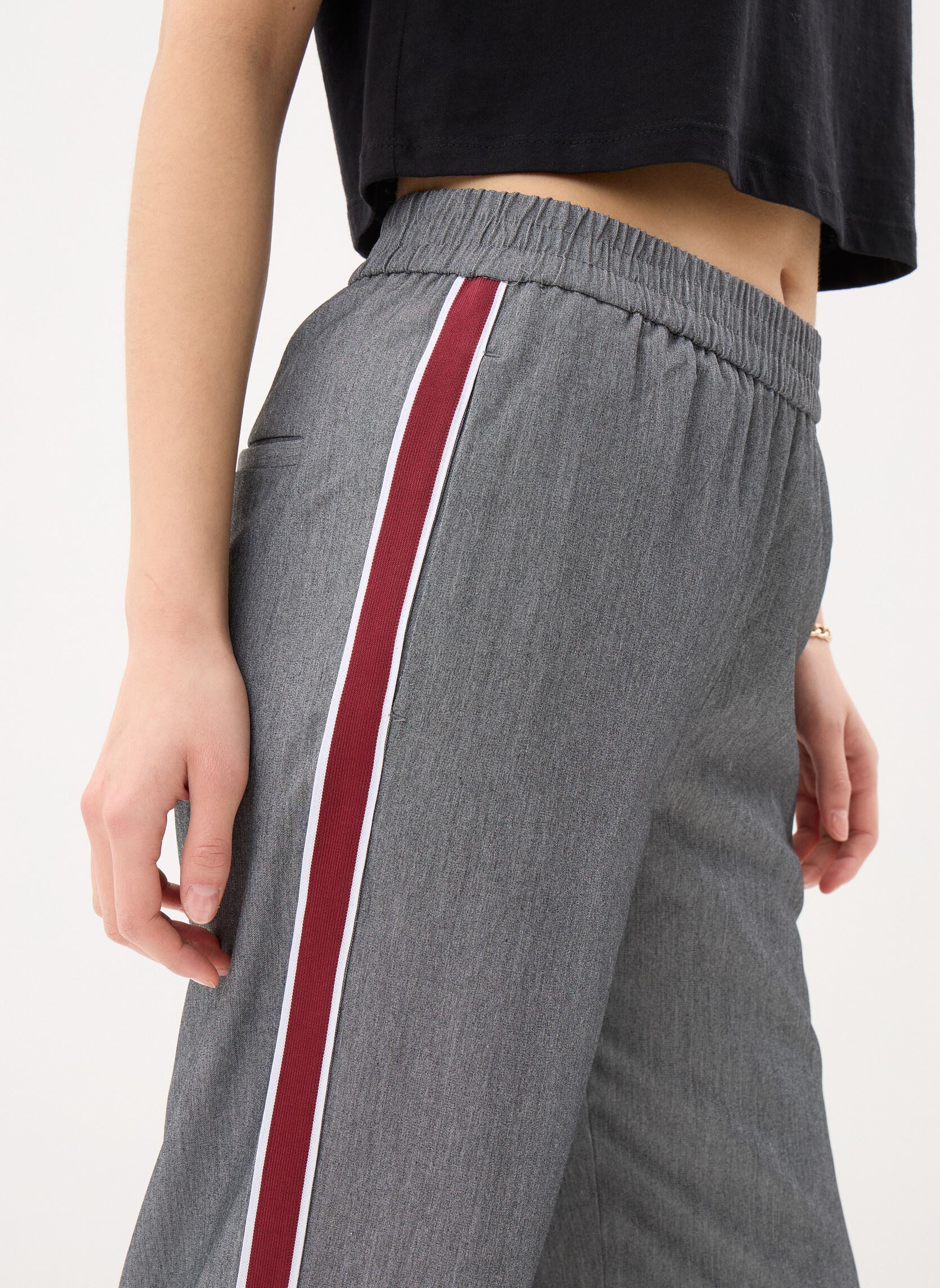 Rechte broeken Nmanna Mw Pull Up Pants Fwd dames grijs Noisy May Rechte broeken Nmanna Mw Pull Up Pants Fwd dames grijs Medium Grey Melange