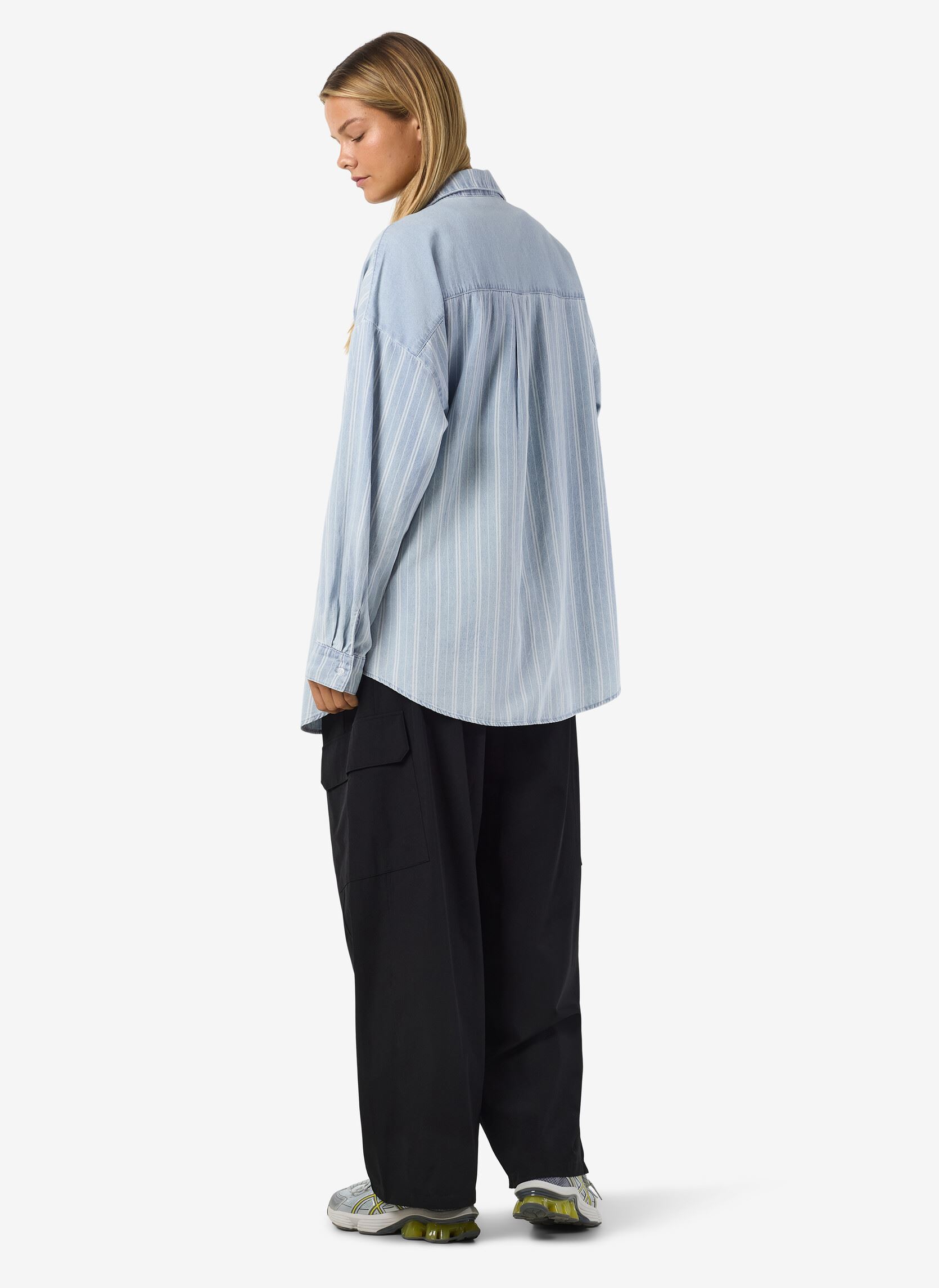Chemises manches longues Nmkatri L/S Oversized Shirt Bs006Lb femme bleu Noisy May Chemises manches longues Nmkatri L/S Oversized Shirt Bs006Lb femme bleu Medium Blue Denim
