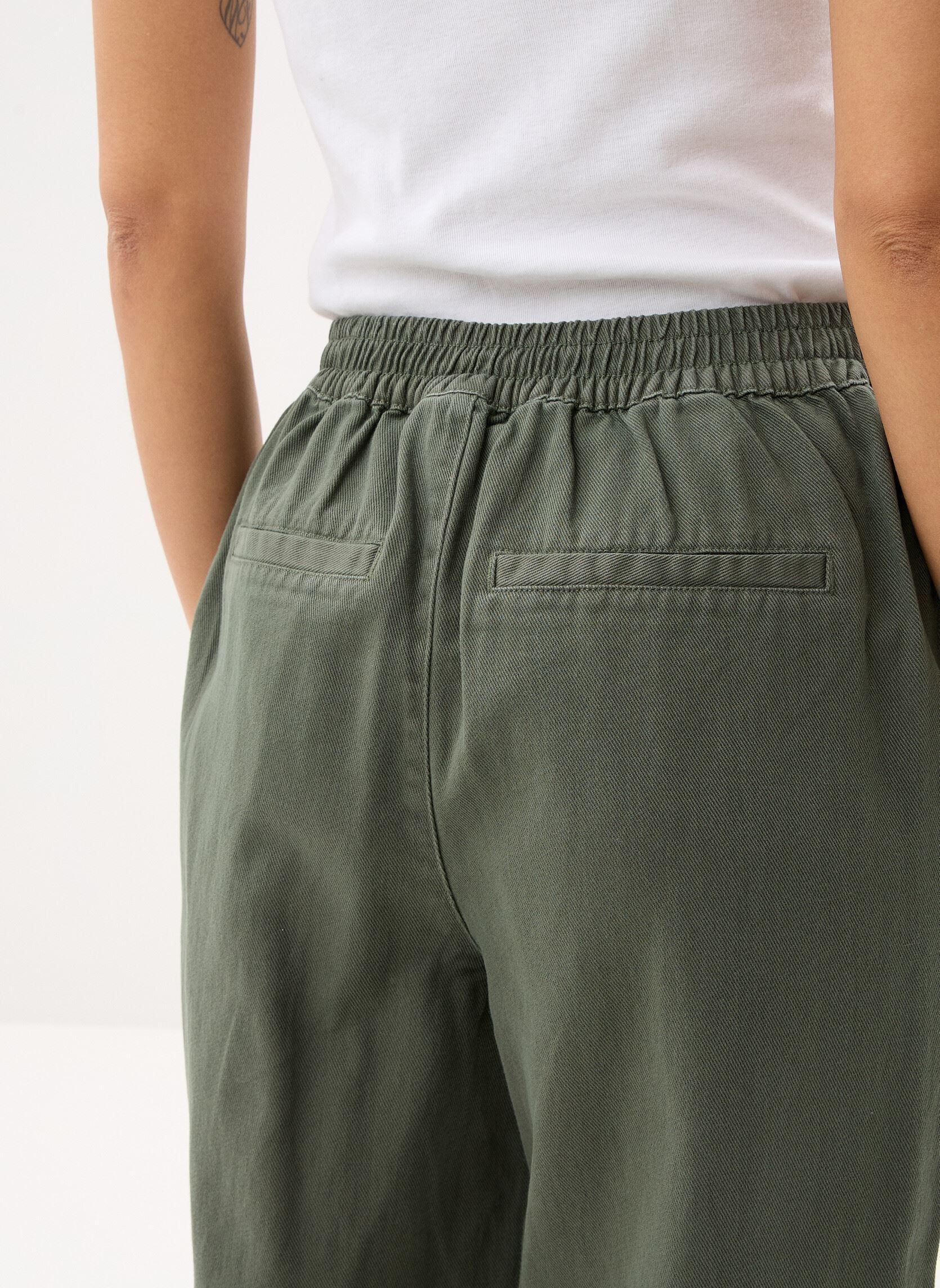 Pantalons droit Pcsally Hw Ankle Pants Wvn Fc femme vert Pieces Pantalons droit Pcsally Hw Ankle Pants Wvn Fc femme vert KALAMATA