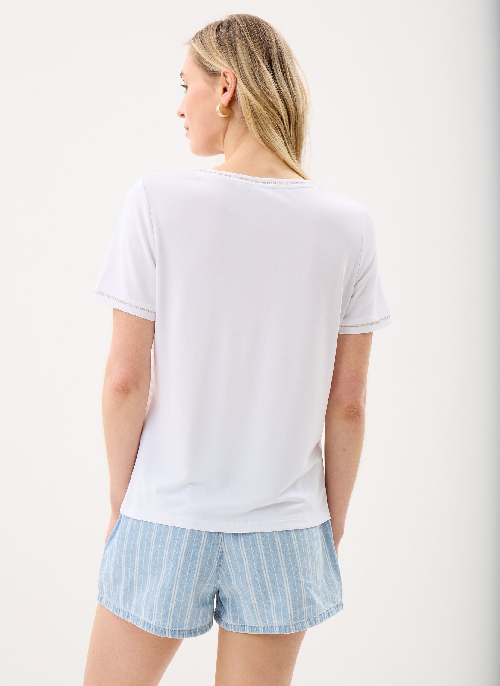 Tee-shirts manches courtes Pcalana Ss Stud Tee Fc Bc femme blanc Pieces Tee-shirts manches courtes Pcalana Ss Stud Tee Fc Bc femme blanc Bright white