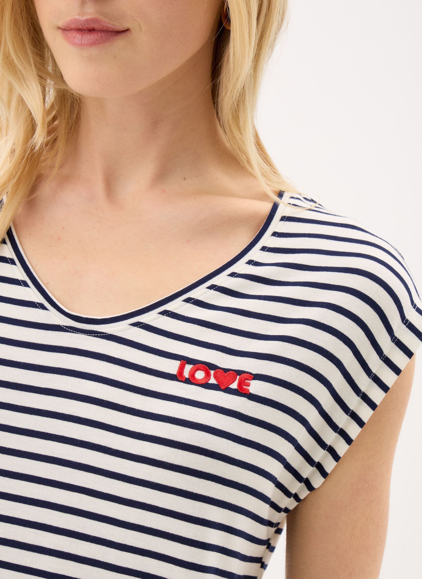 Tee-shirts manches courtes Pcbillo Emb Jrs Tee Bc femme bleu Pieces Tee-shirts manches courtes Pcbillo Emb Jrs Tee Bc femme bleu Maritime Blue