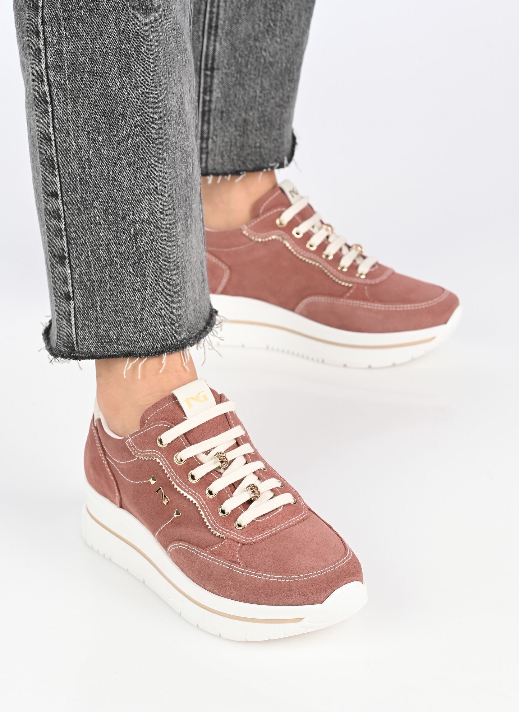 Baskets basses E615200D femme rose NeroGiardini Baskets basses E615200D femme rose 671