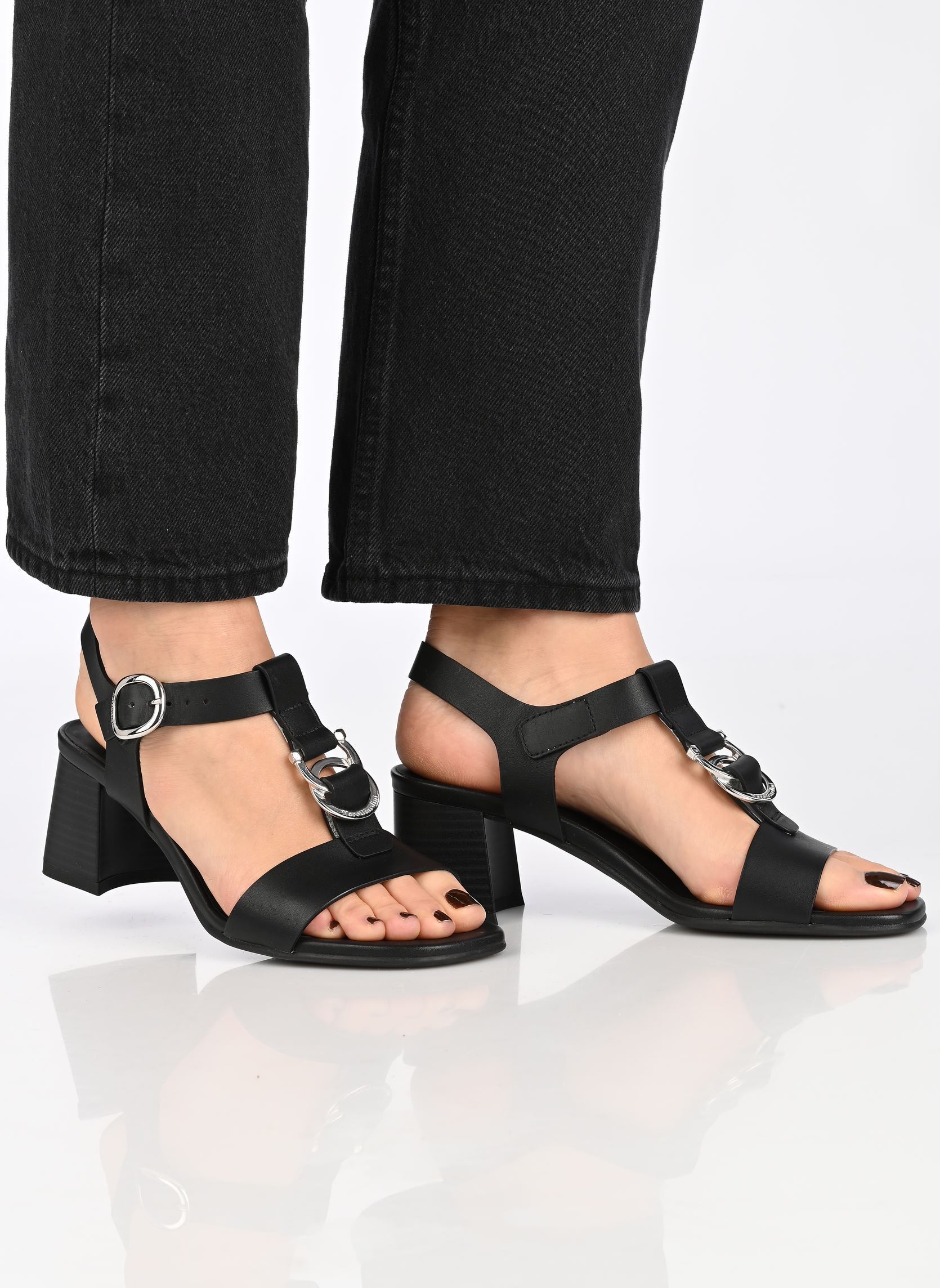 Sandales E615870D femme noir NeroGiardini Sandales E615870D femme noir 100