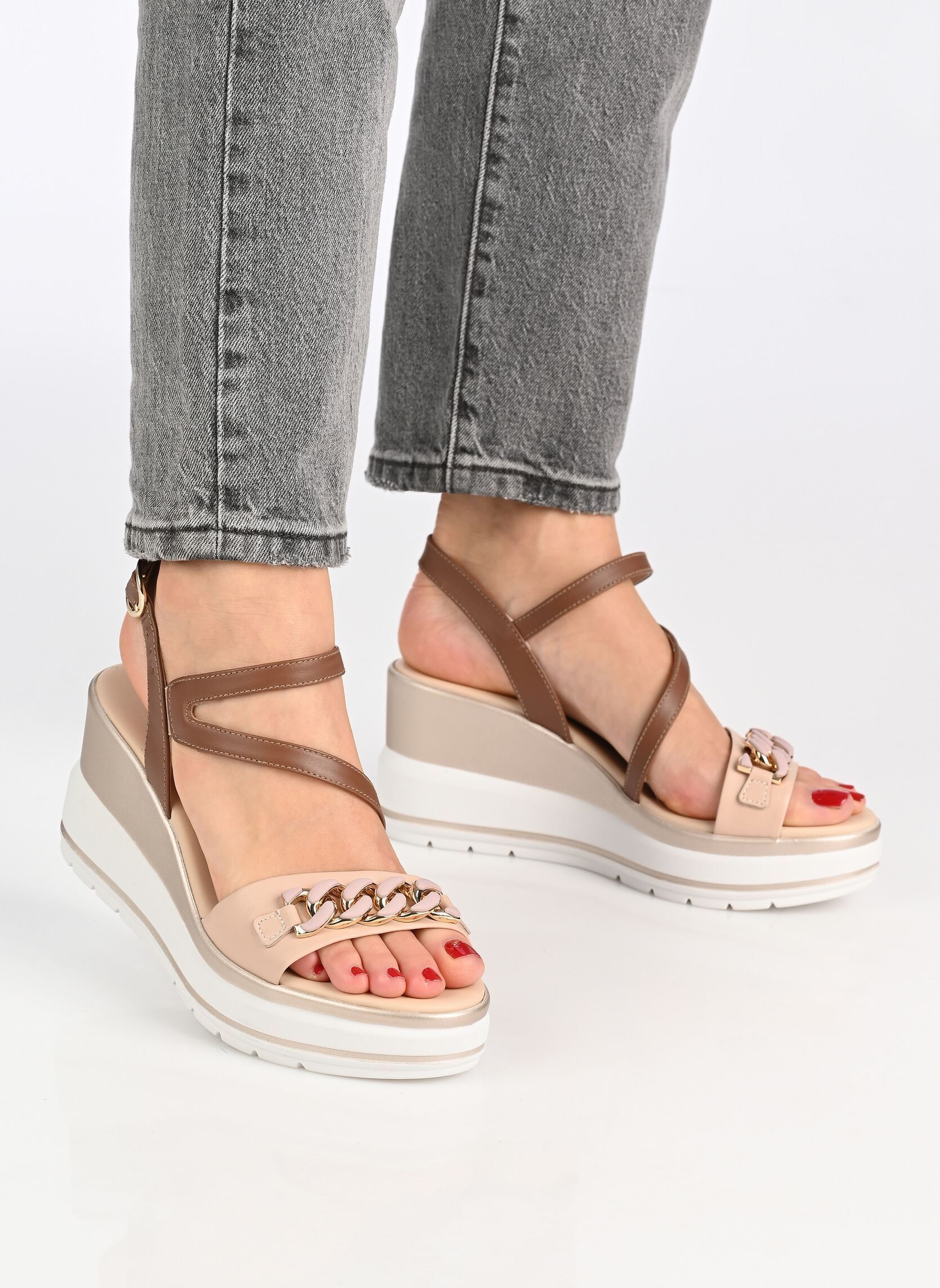 Keil- und Plateausandalen E615962D damen braun NeroGiardini Keil- und Plateausandalen E615962D damen braun 614