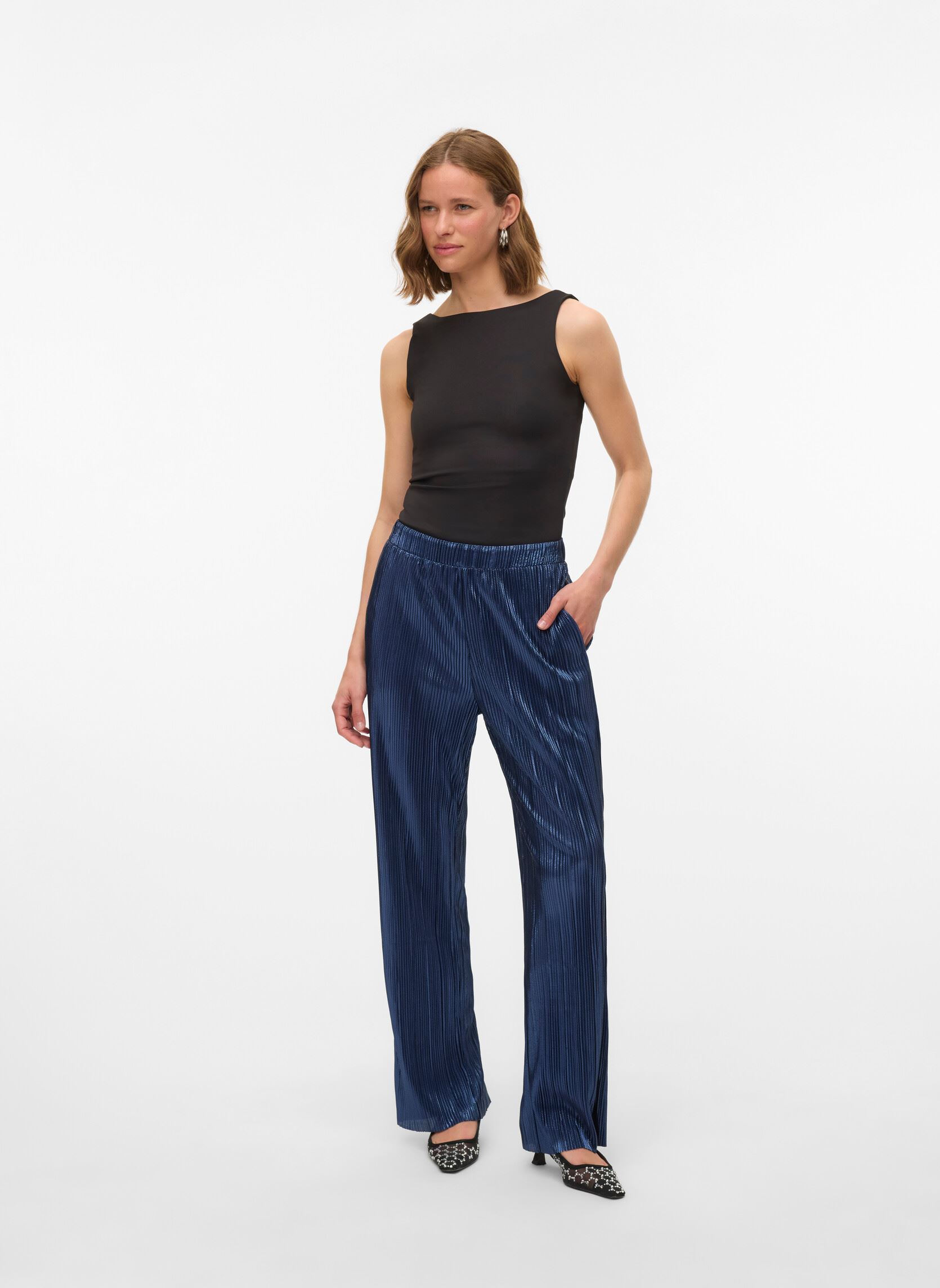 Tops Vmmillion Sl Square Top 2-Way Jrs Noos femme noir Vero Moda Tops Vmmillion Sl Square Top 2-Way Jrs Noos femme noir Black