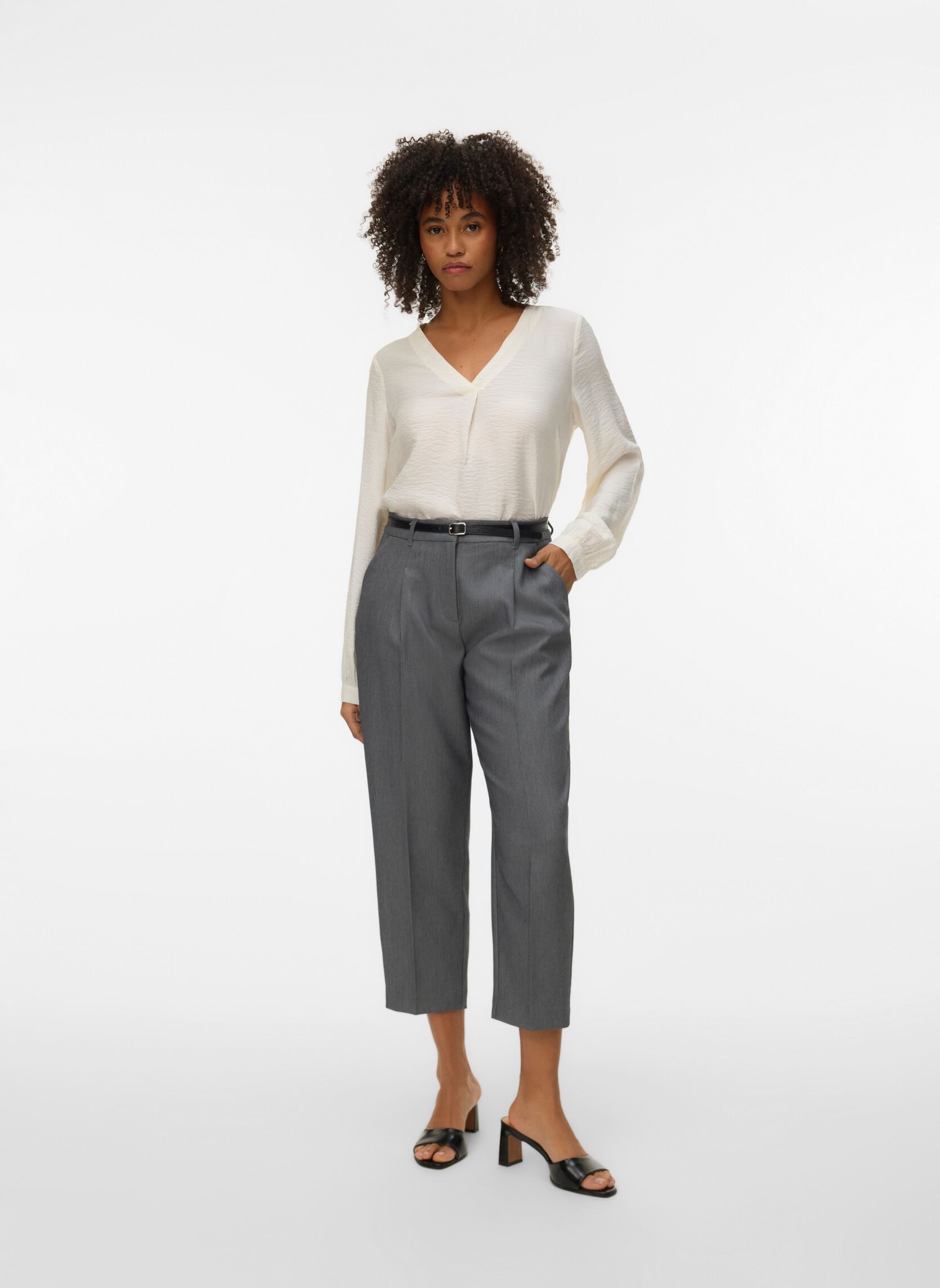 Pantalons de costume Vmelma Mw Barrel Belt Ankle Pant Noos femme gris Vero Moda Pantalons de costume Vmelma Mw Barrel Belt Ankle Pant Noos femme gris Medium Grey Melange