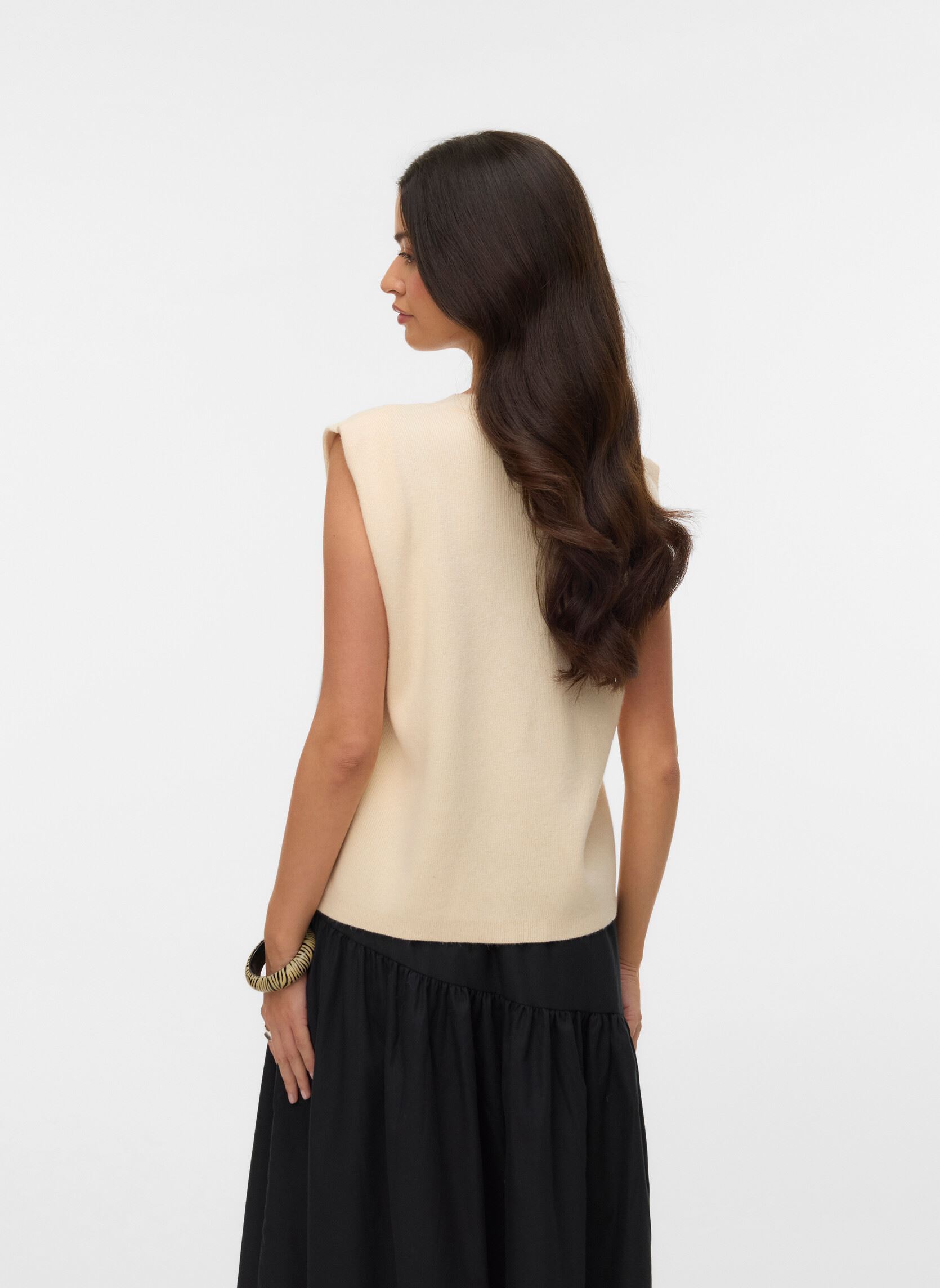 Gilets Vmgold Sl O-Neck Button Vest Boo femme beige Vero Moda Gilets Vmgold Sl O-Neck Button Vest Boo femme beige BIRCH