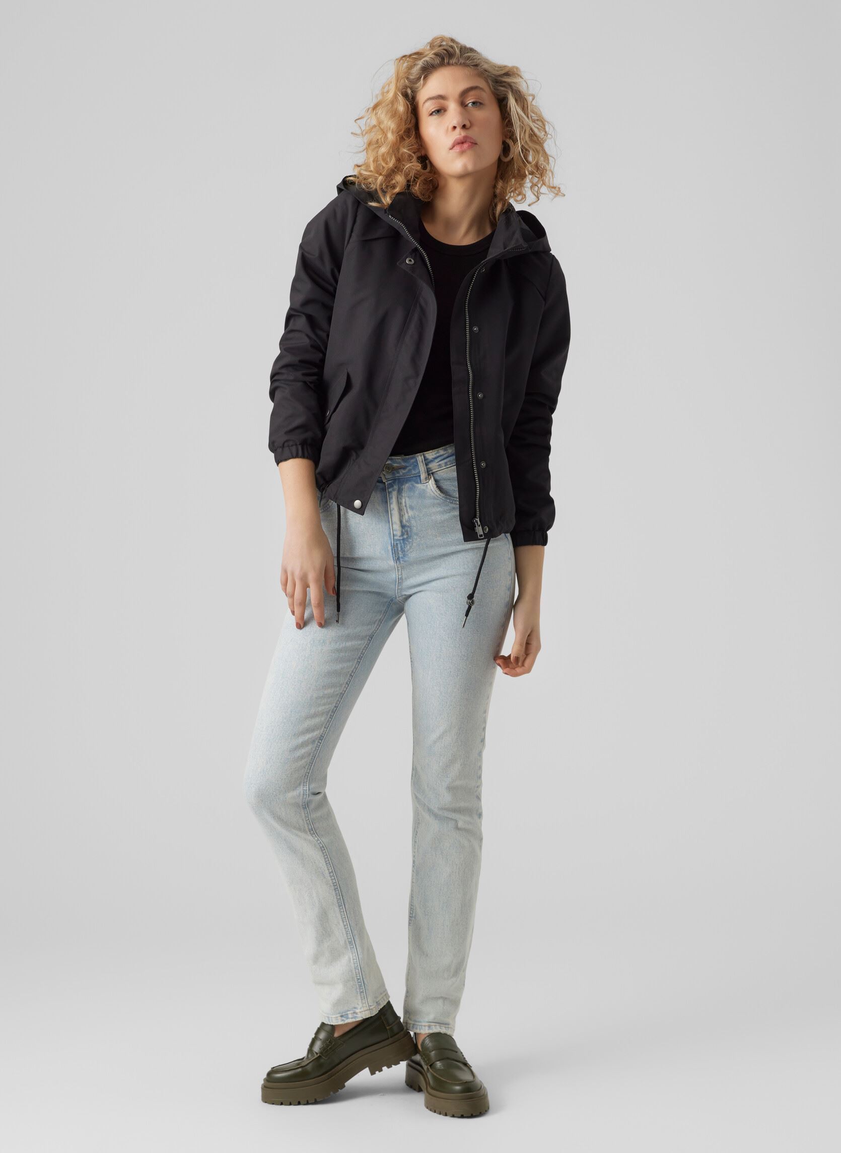 Parkas Vmzoa Short Parka Noos femme noir Vero Moda Parkas Vmzoa Short Parka Noos femme noir Black