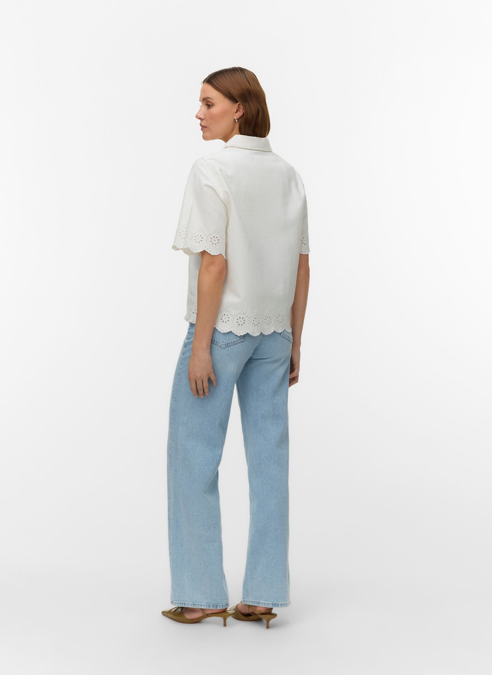 Hemden Vmalysa Ss Color Brod Shirt damen weiß Vero Moda Hemden Vmalysa Ss Color Brod Shirt damen weiß Bright white