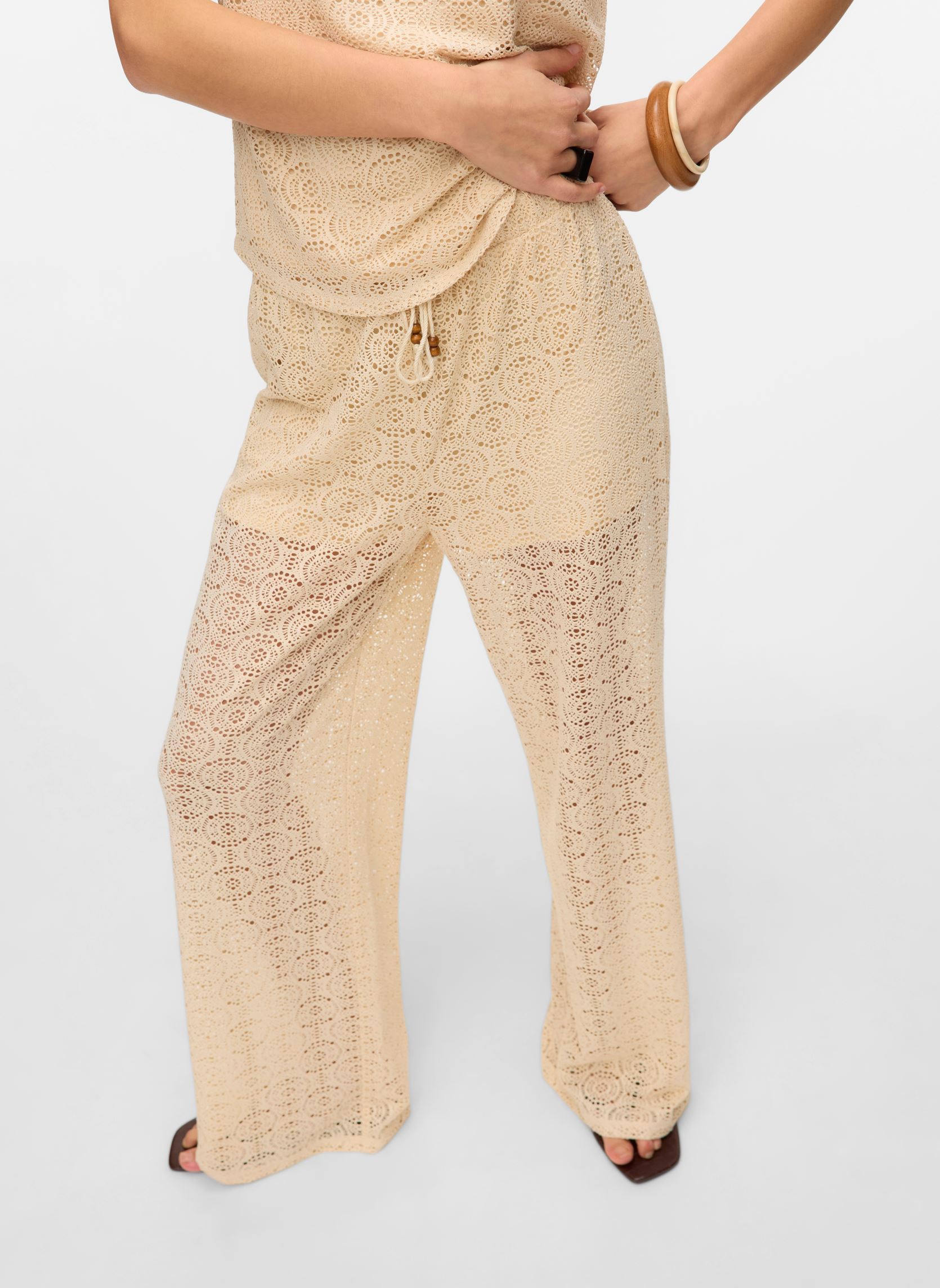 Wijde broeken Vmmaya Hw Wide Pants Jrs dames beige Vero Moda Wijde broeken Vmmaya Hw Wide Pants Jrs dames beige Birch