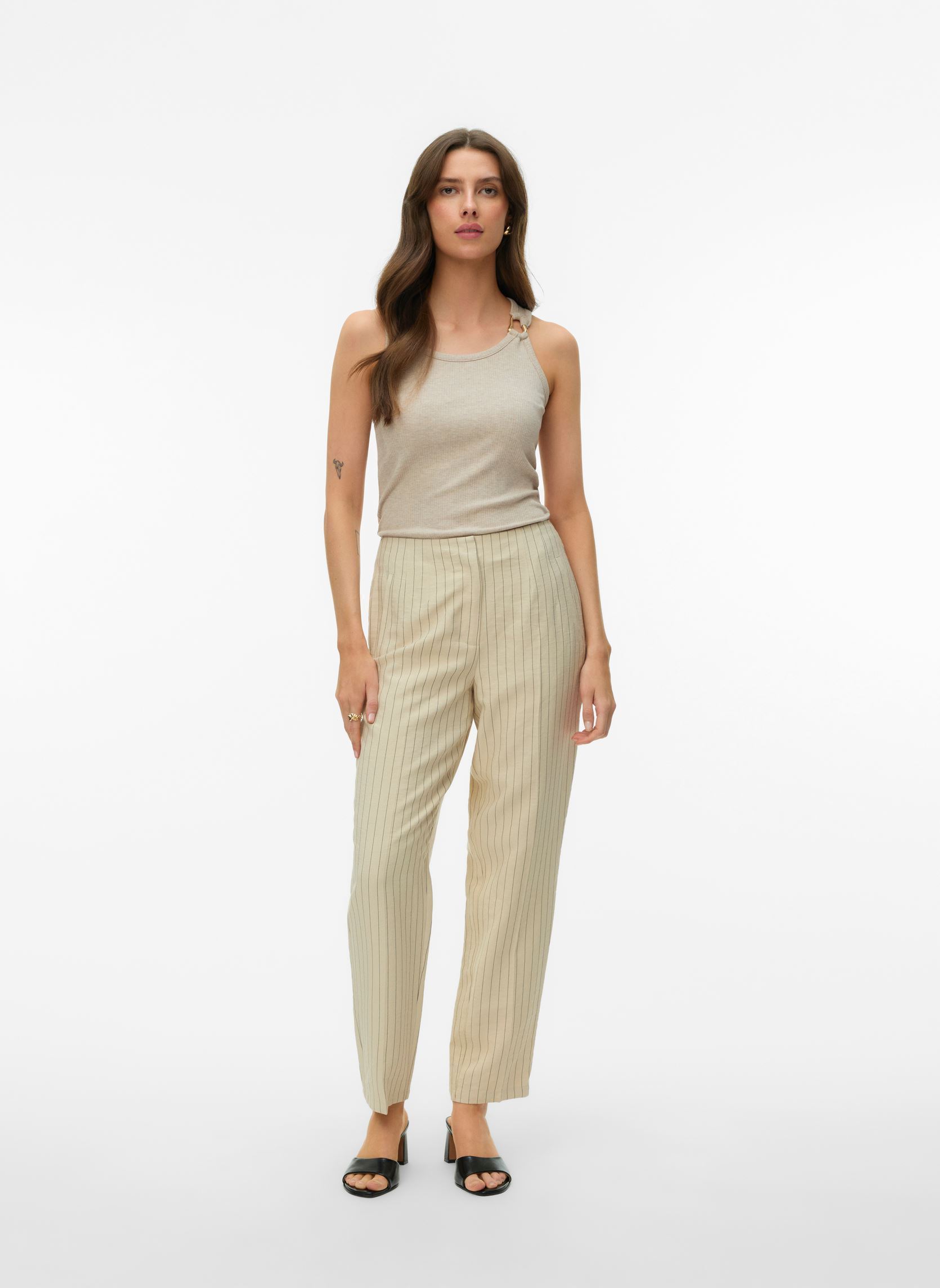 Débardeurs Vmkiki S/L O-Neck Top Jrs Btq femme beige Vero Moda Débardeurs Vmkiki S/L O-Neck Top Jrs Btq femme beige BIRCH