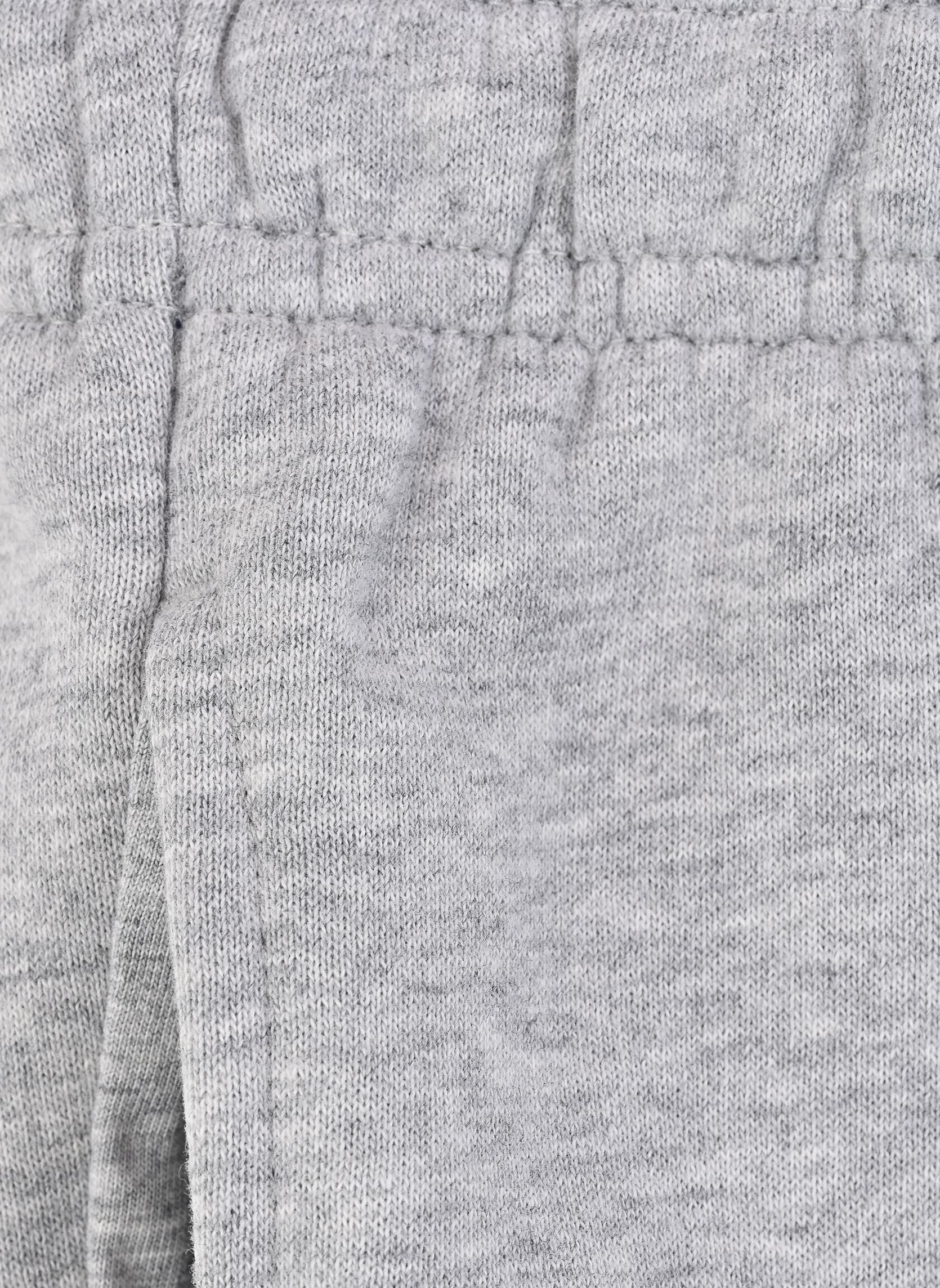 Vêtements de sport Core Fleece Short garçon gris Lacoste Vêtements de sport Core Fleece Short garçon gris ARGENT CHINE HEATHER