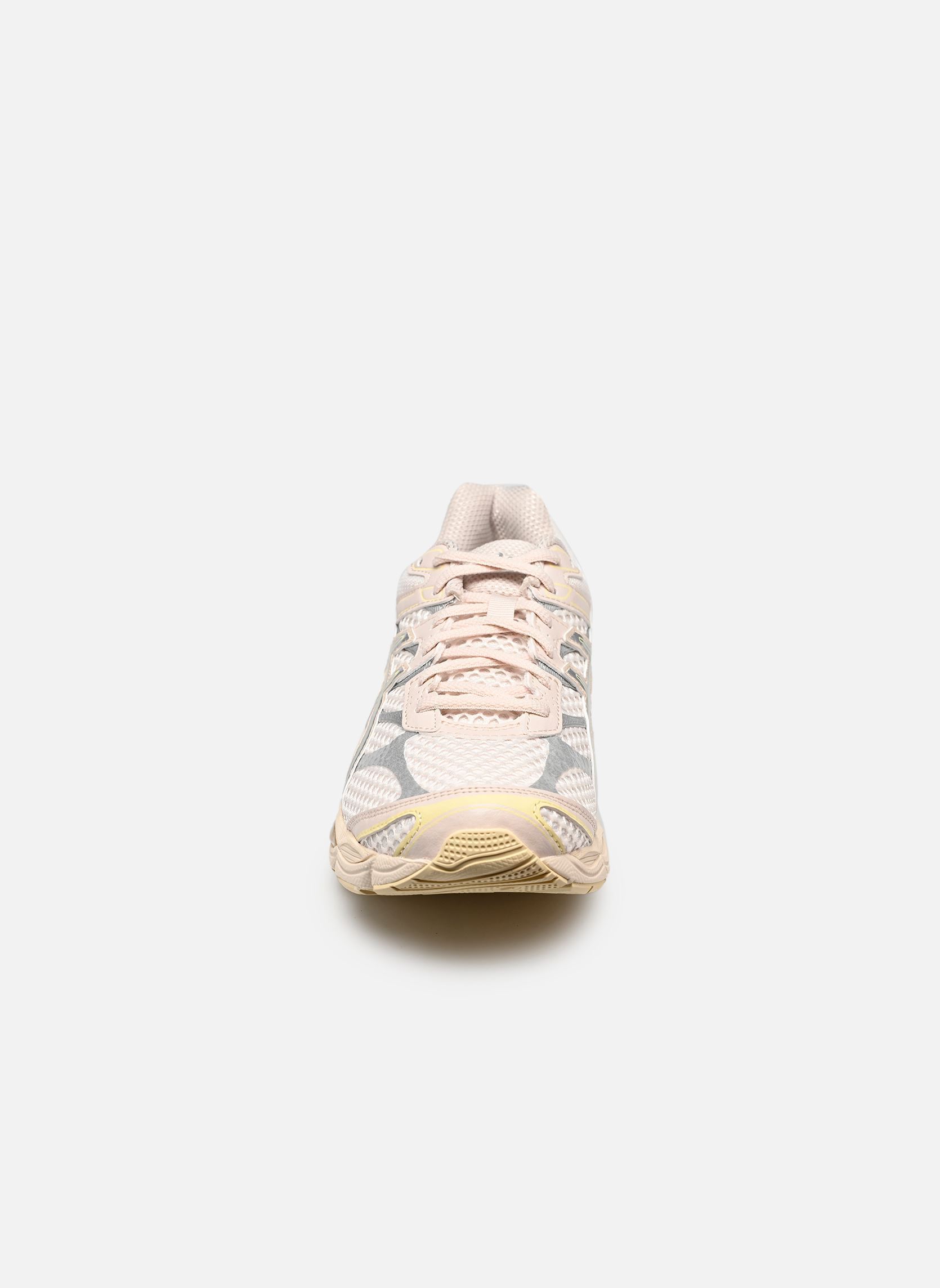 Baskets basses GEL-CUMULUS 16 femme beige Asics Baskets basses GEL-CUMULUS 16 femme beige CREAM/PURE SILVER