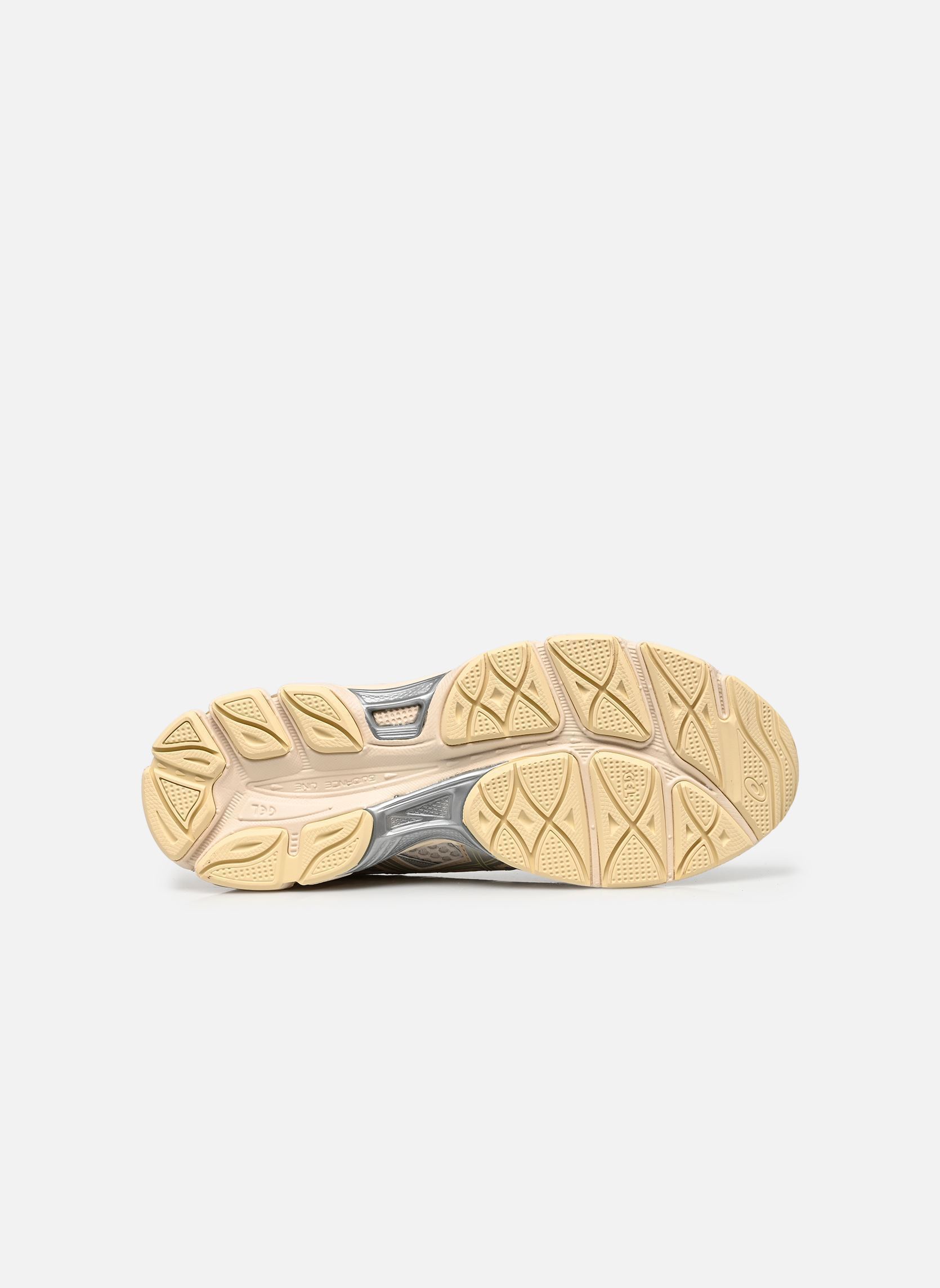 Baskets basses GEL-CUMULUS 16 femme beige Asics Baskets basses GEL-CUMULUS 16 femme beige CREAM/PURE SILVER