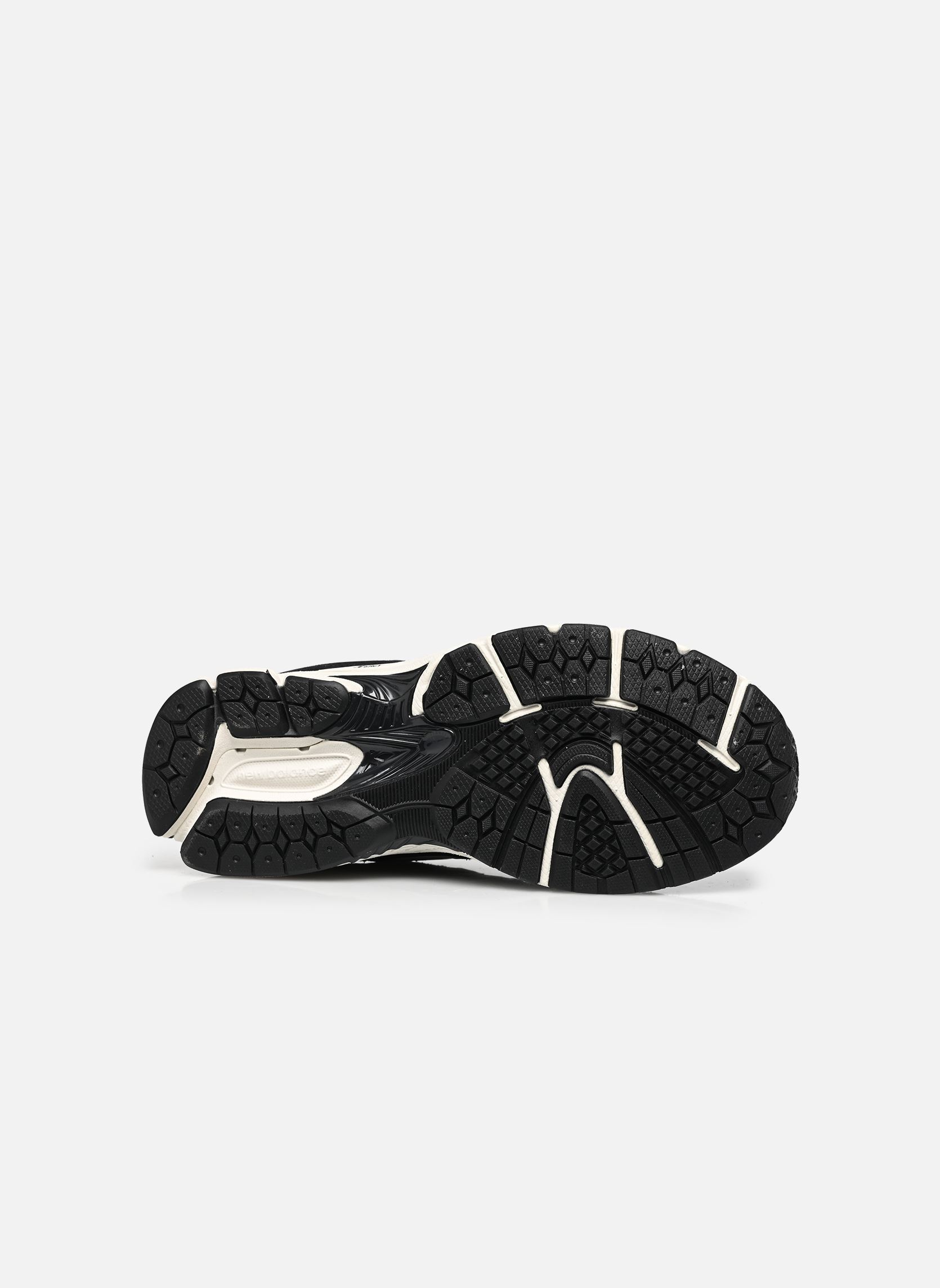 Baskets GC2002 noir New Balance Baskets GC2002 noir BLACK