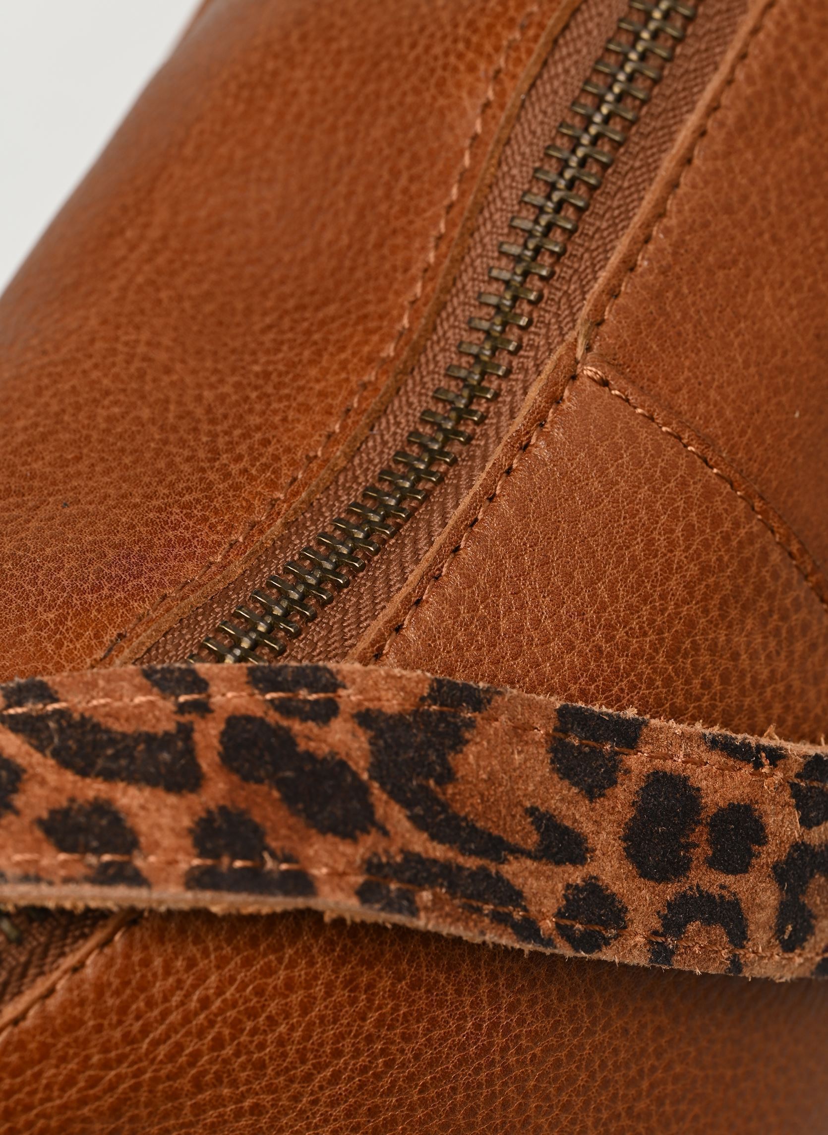 Heuptassen PCBERTA LEATHER BUMBAG FC dames bruin Pieces Heuptassen PCBERTA LEATHER BUMBAG FC dames bruin Root Beer
