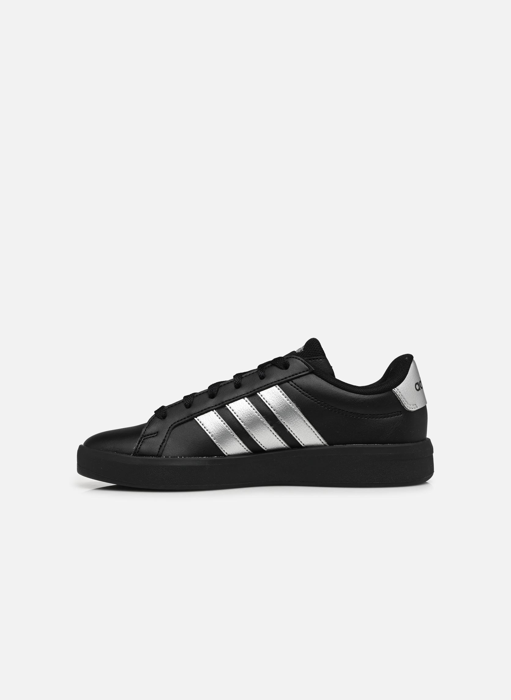 Niedrige Sneaker GRAND COURT 3.0 J schwarz adidas sportswear Niedrige Sneaker GRAND COURT 3.0 J schwarz CORE BLACK