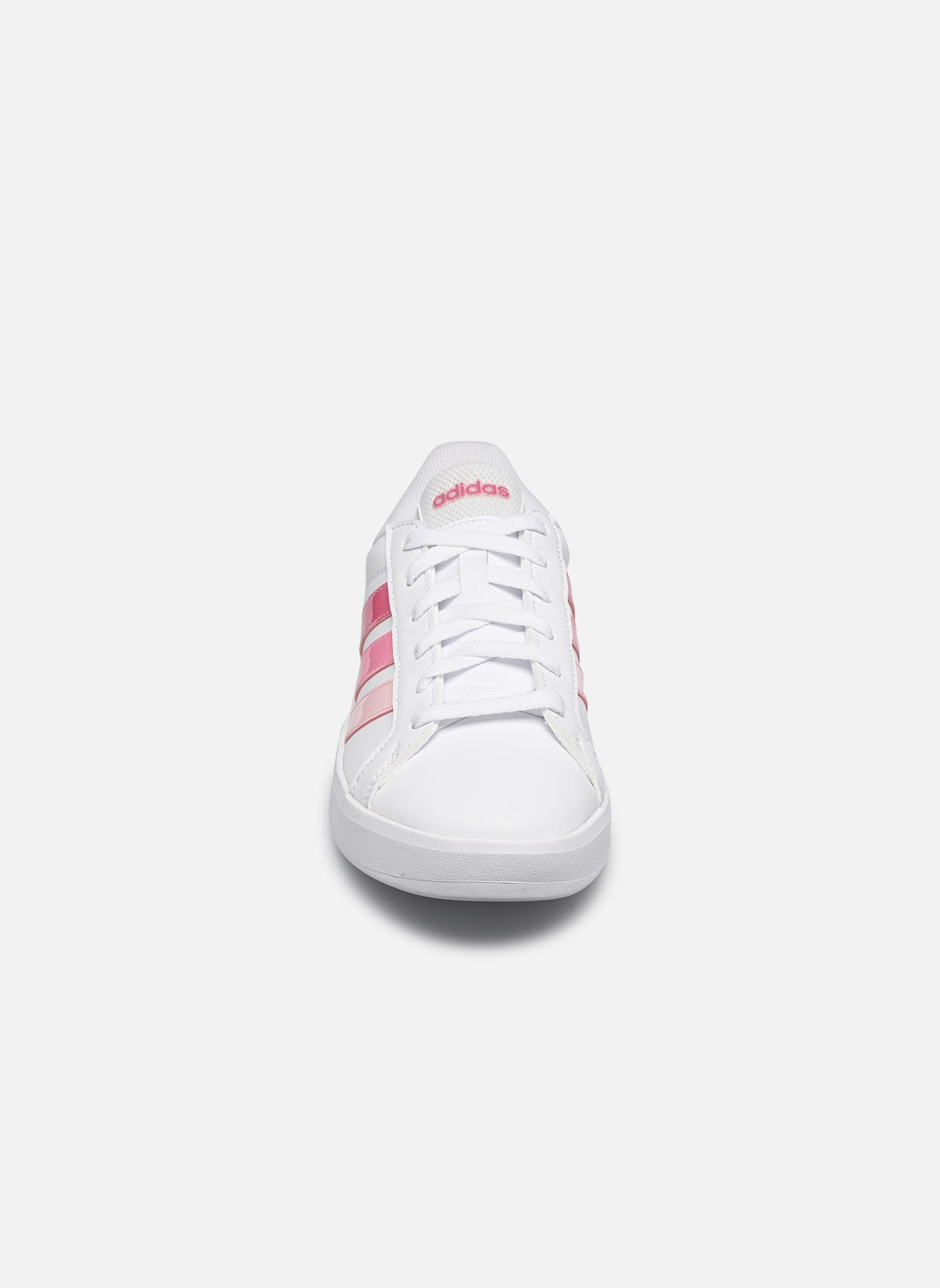 Baskets GRAND COURT 3.0 J fille blanc adidas sportswear Baskets GRAND COURT 3.0 J fille blanc FTWWHT/PNKFUS/BLIPNK