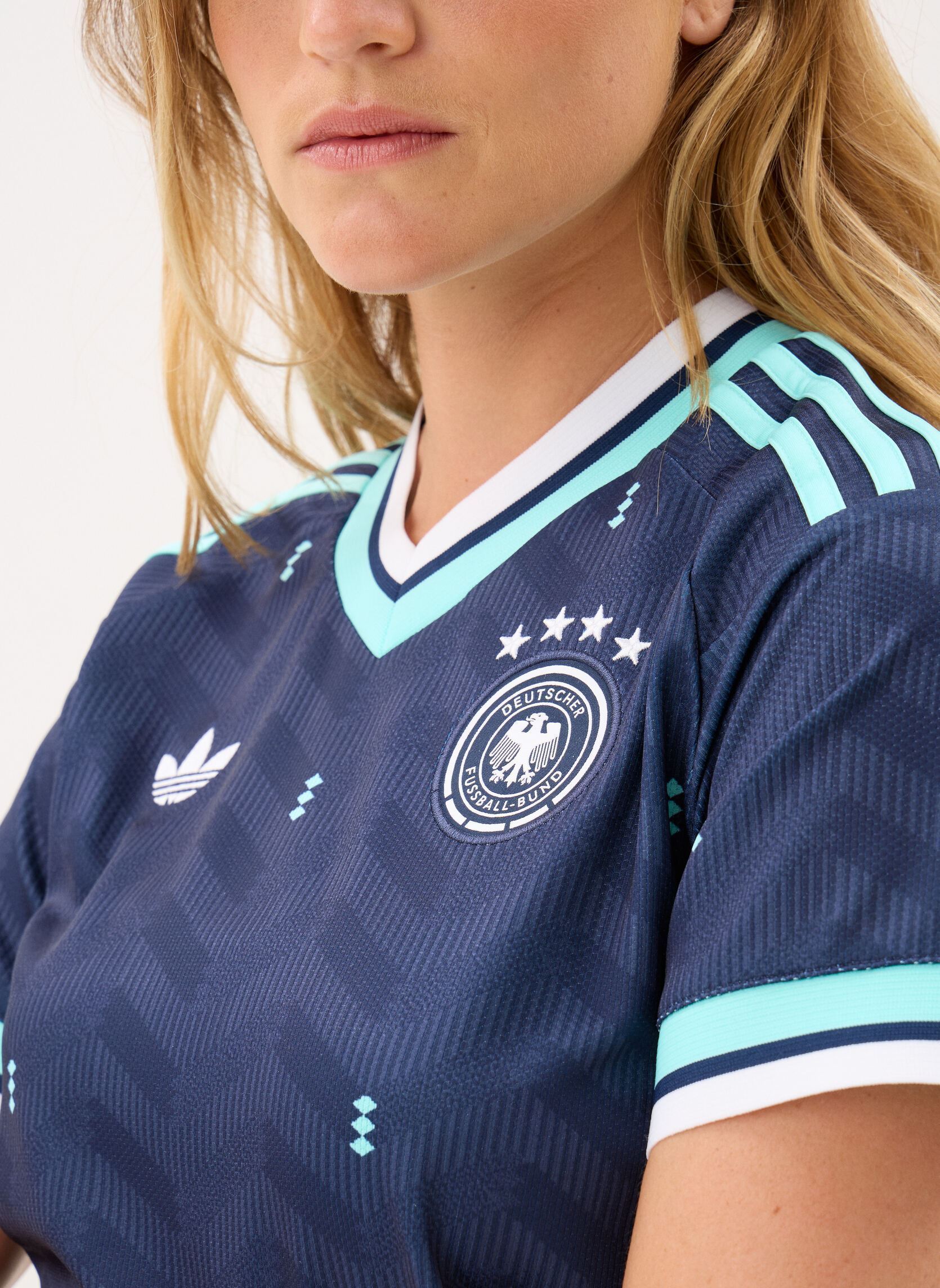 Tee-shirts DFB A JSY CRO W femme bleu adidas performance Tee-shirts DFB A JSY CRO W femme bleu Conavy