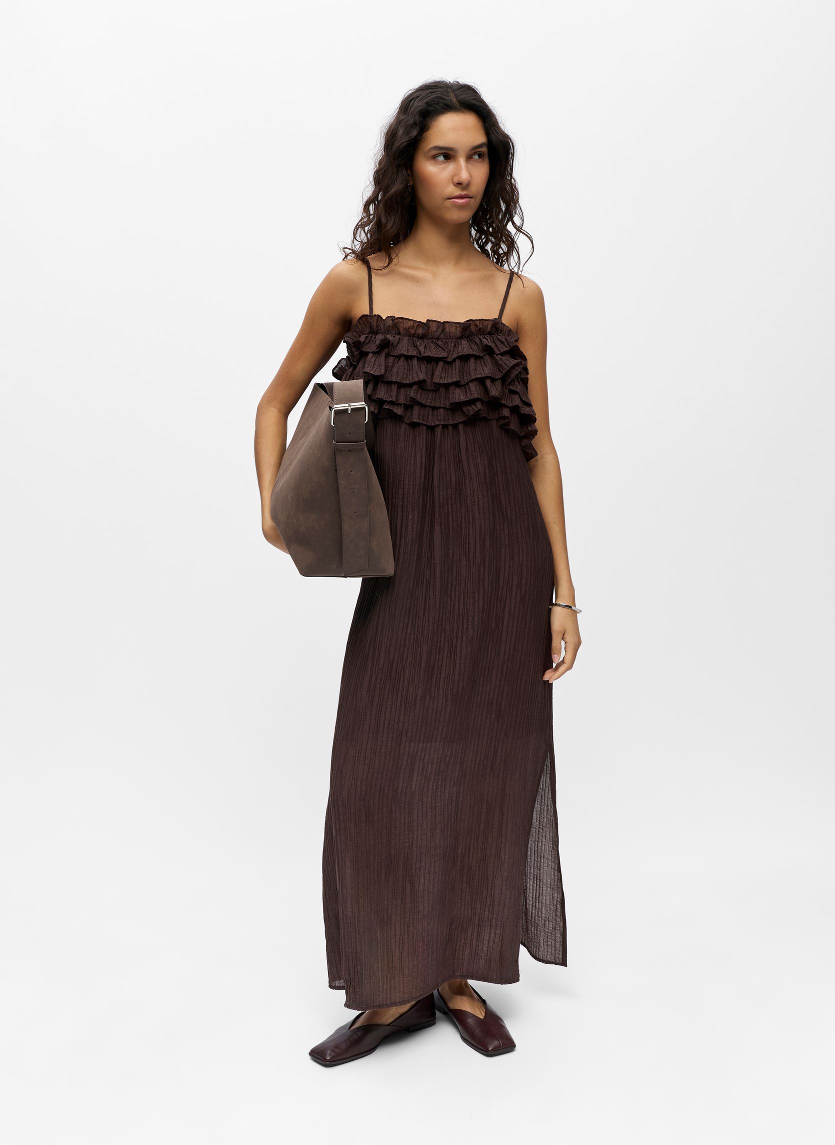Lange jurken Objlyne S/L Re Long Dress 144 dames bruin OBJECT Lange jurken Objlyne S/L Re Long Dress 144 dames bruin Seal brown