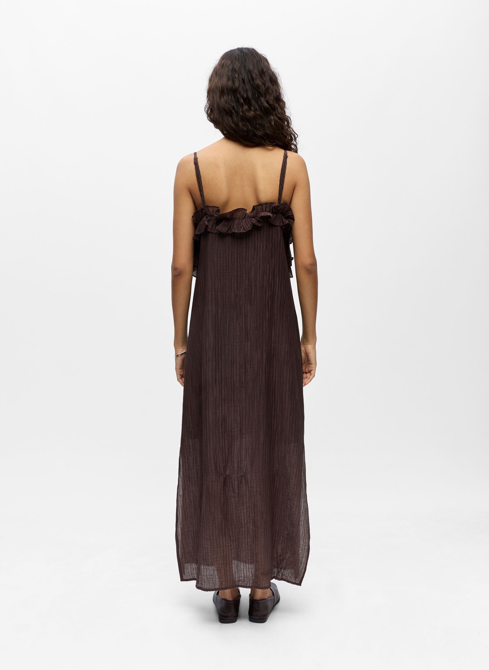 Lange jurken Objlyne S/L Re Long Dress 144 dames bruin OBJECT Lange jurken Objlyne S/L Re Long Dress 144 dames bruin Seal brown
