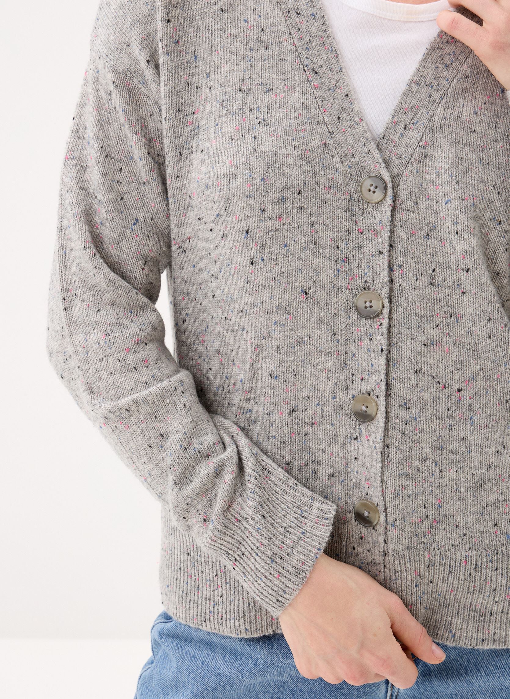 Vesten Vimusva V-Neck L/S Emb Knt Cardigan dames grijs Vila Vesten Vimusva V-Neck L/S Emb Knt Cardigan dames grijs LIGHT GREY MELANGE