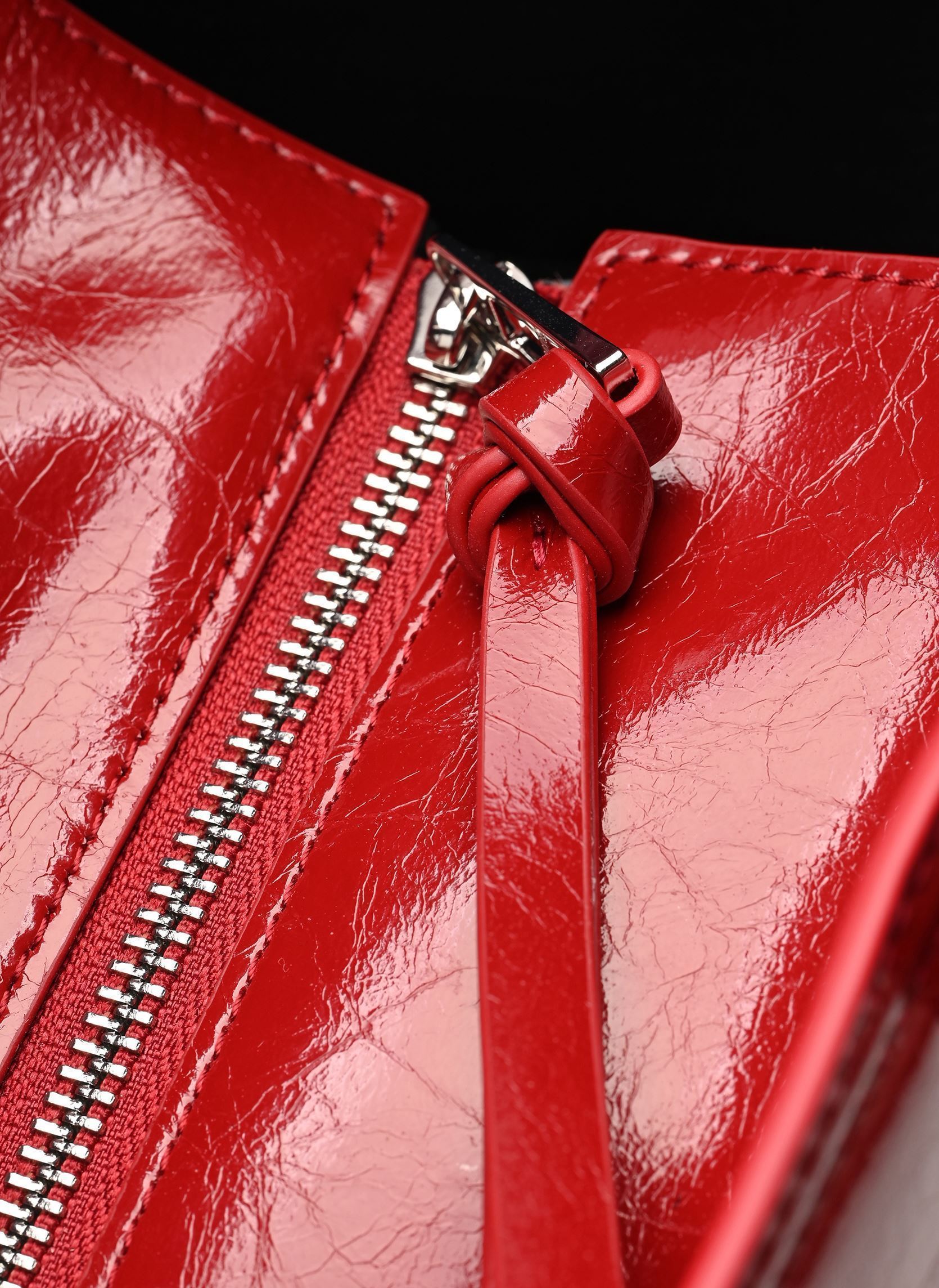 Cabas ANGEL TOTE WRINKLED PATENT femme rouge Zadig & Voltaire Cabas ANGEL TOTE WRINKLED PATENT femme rouge POWER