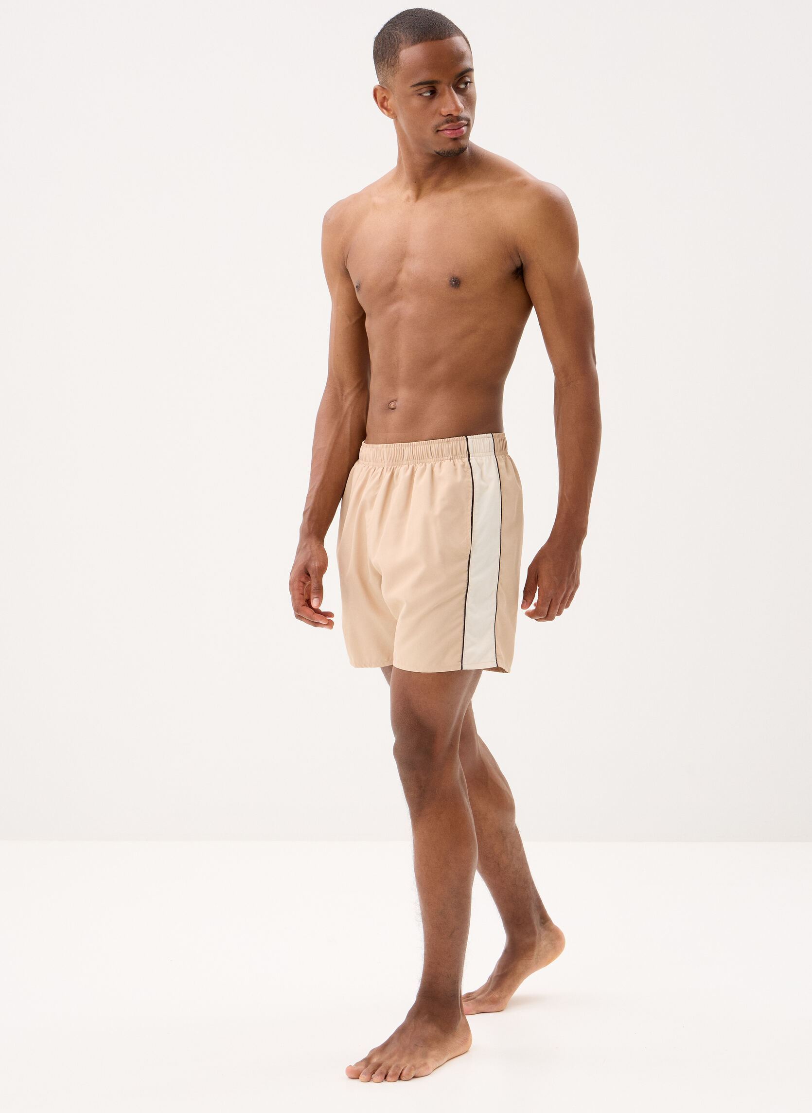 Shorts de bain Maillot De Bain MH1861 homme beige Lacoste Shorts de bain Maillot De Bain MH1861 homme beige LIONNE/LAPONIE
