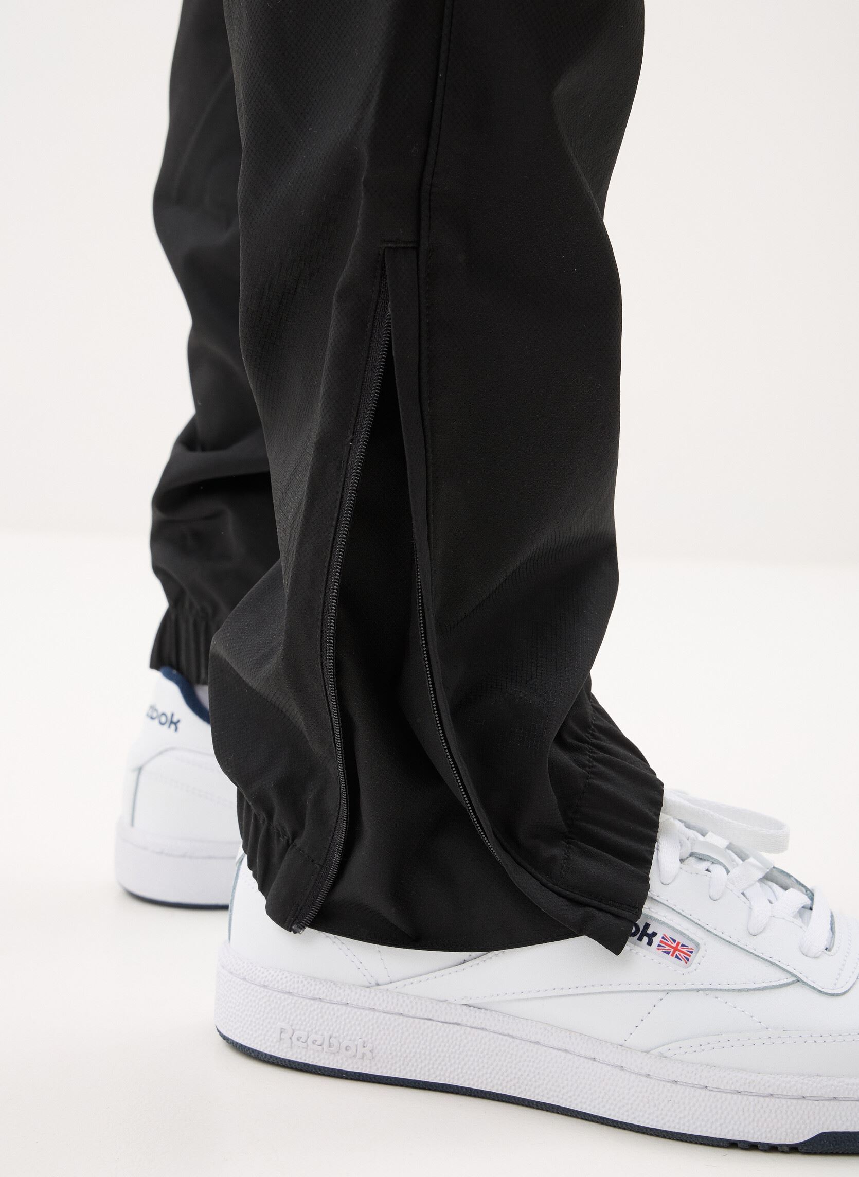 Ensembles de survêtement Ensemble de survêtement WH2661 homme noir Lacoste Ensembles de survêtement Ensemble de survêtement WH2661 homme noir NOIR/NOIR-NOIR
