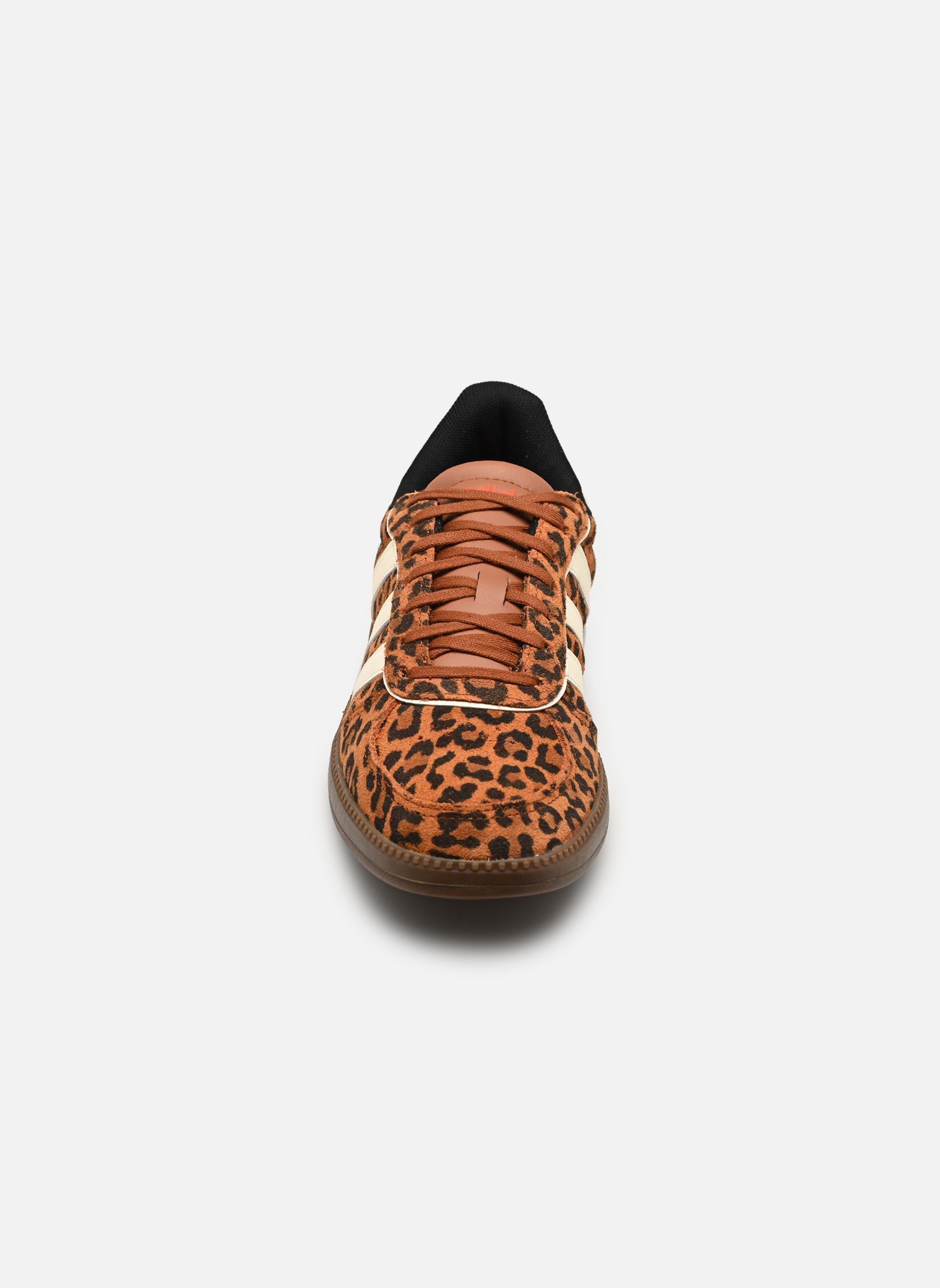 Baskets BREAKNET SLEEK W femme marron adidas sportswear Baskets BREAKNET SLEEK W femme marron DUBR/CREWHT/GUM5