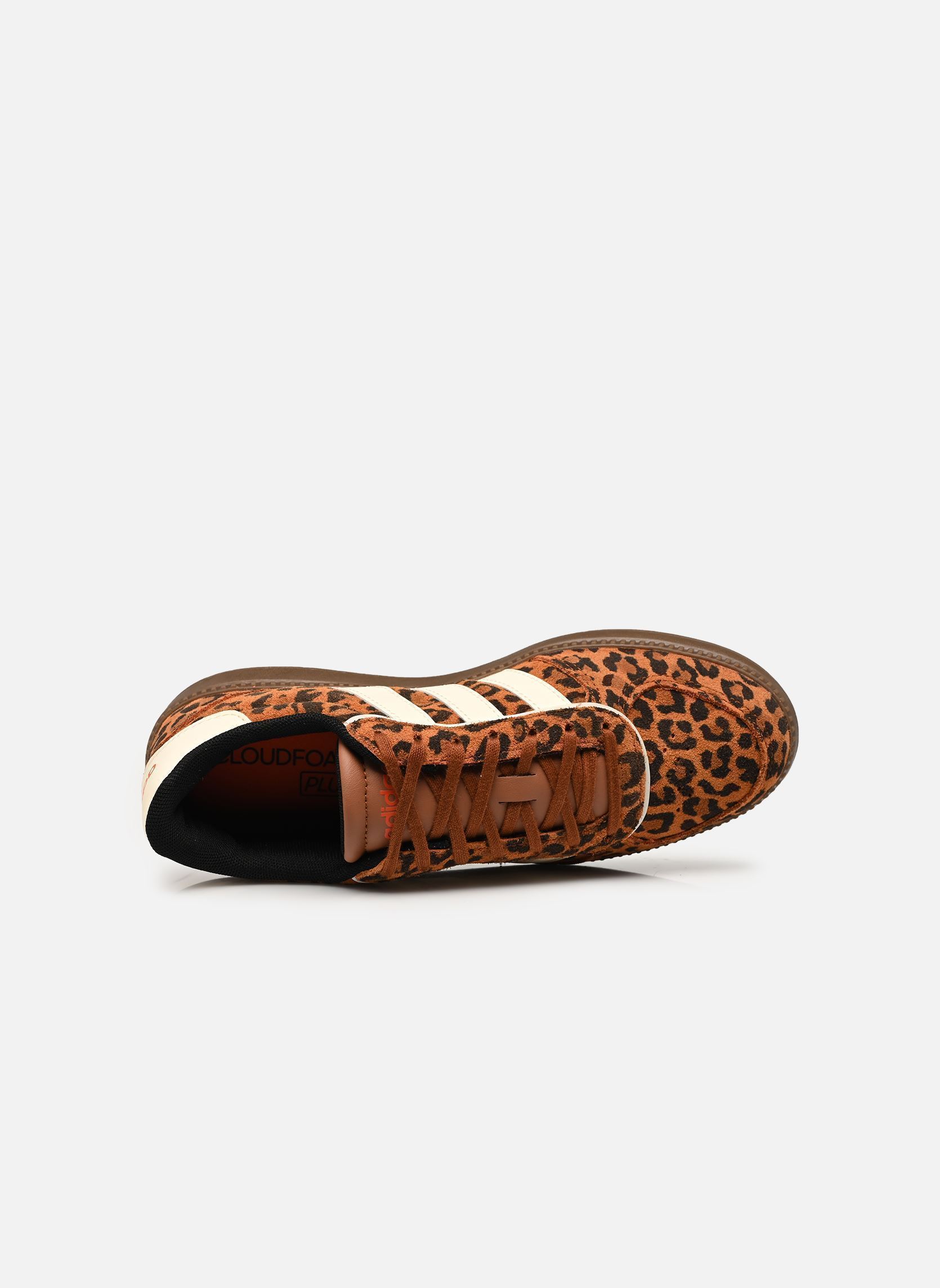 Baskets BREAKNET SLEEK W femme marron adidas sportswear Baskets BREAKNET SLEEK W femme marron DUBR/CREWHT/GUM5