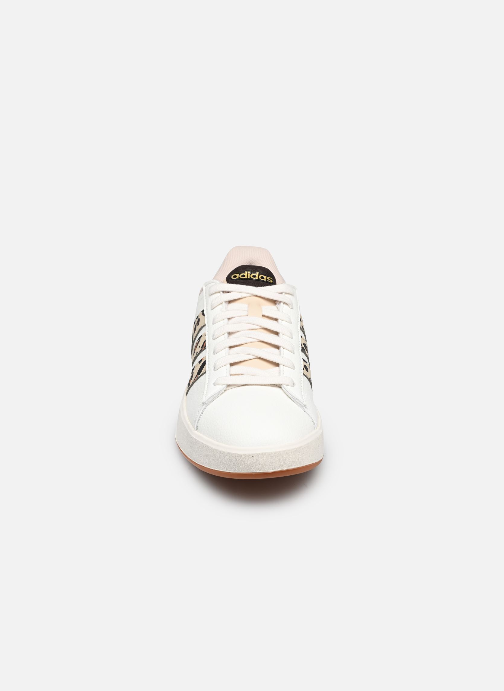 Sneakers GRAND COURT 3.0 W dames beige adidas sportswear Sneakers GRAND COURT 3.0 W dames beige CRLI/AUCO/MAGOLD