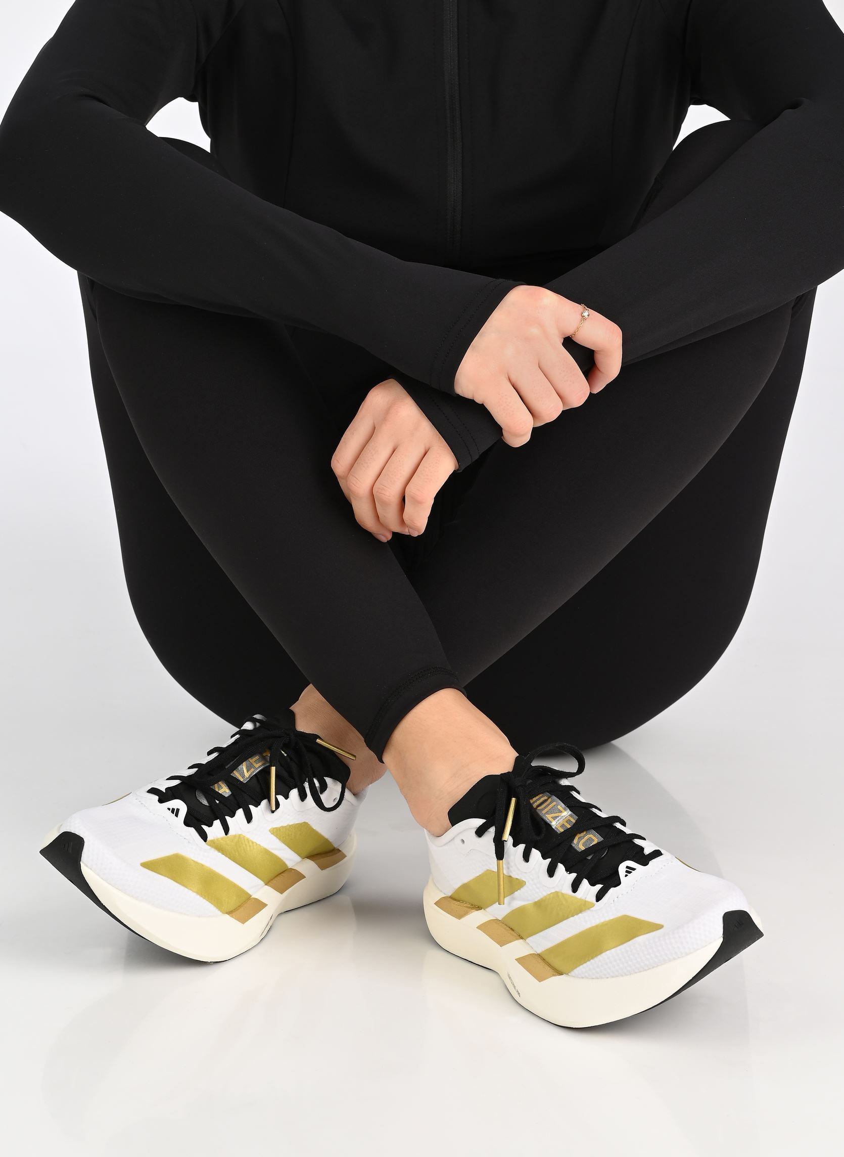 Chaussures de sport Adizero EVO SL WOVE W femme blanc adidas sportswear Chaussures de sport Adizero EVO SL WOVE W femme blanc FTWWHTMAGOLDCBLACK