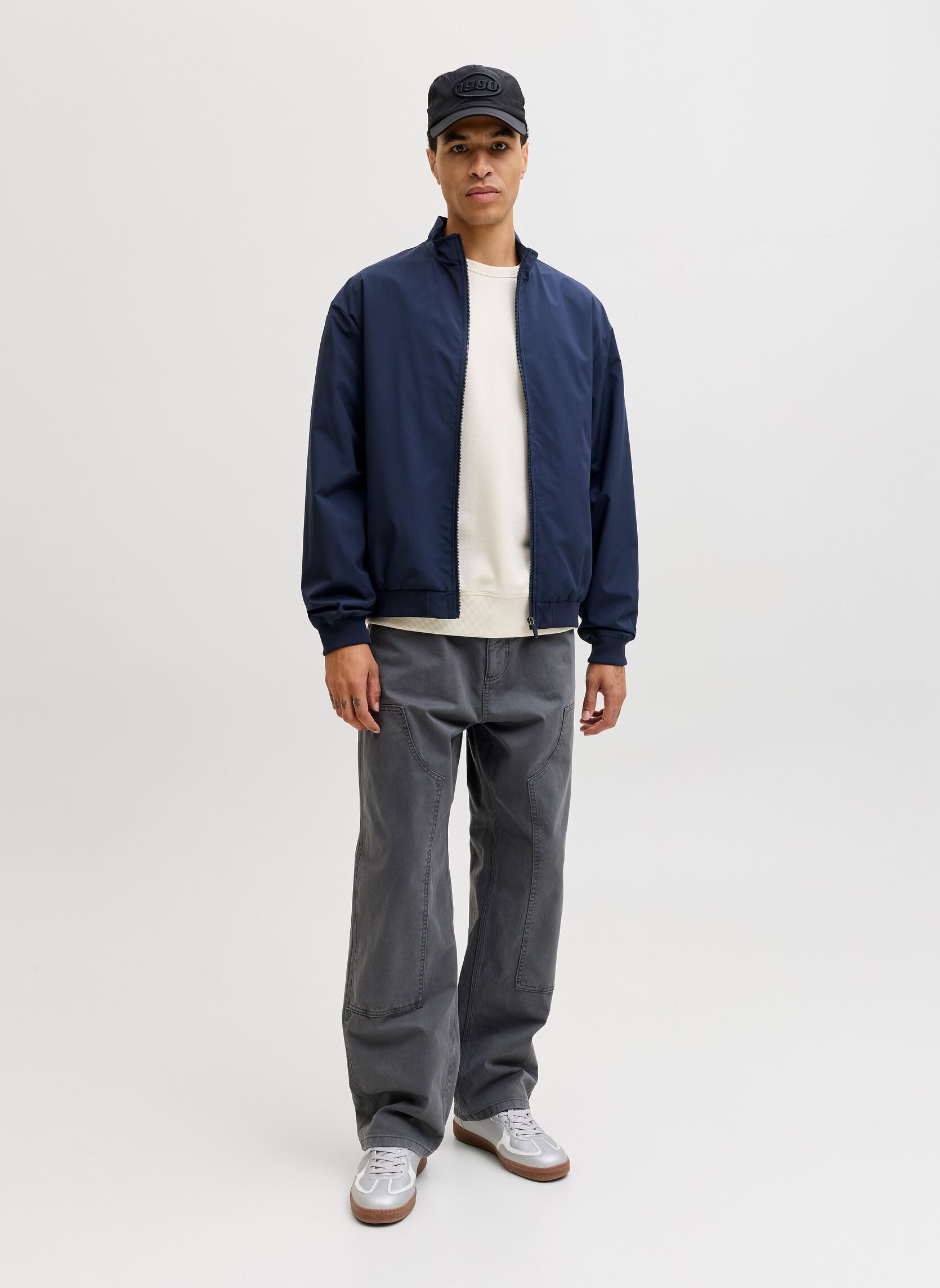 Bomberjacks Jjecharge Stand Collar Bomber Noos heren blauw Jack & Jones Bomberjacks Jjecharge Stand Collar Bomber Noos heren blauw NAVY BLAZER