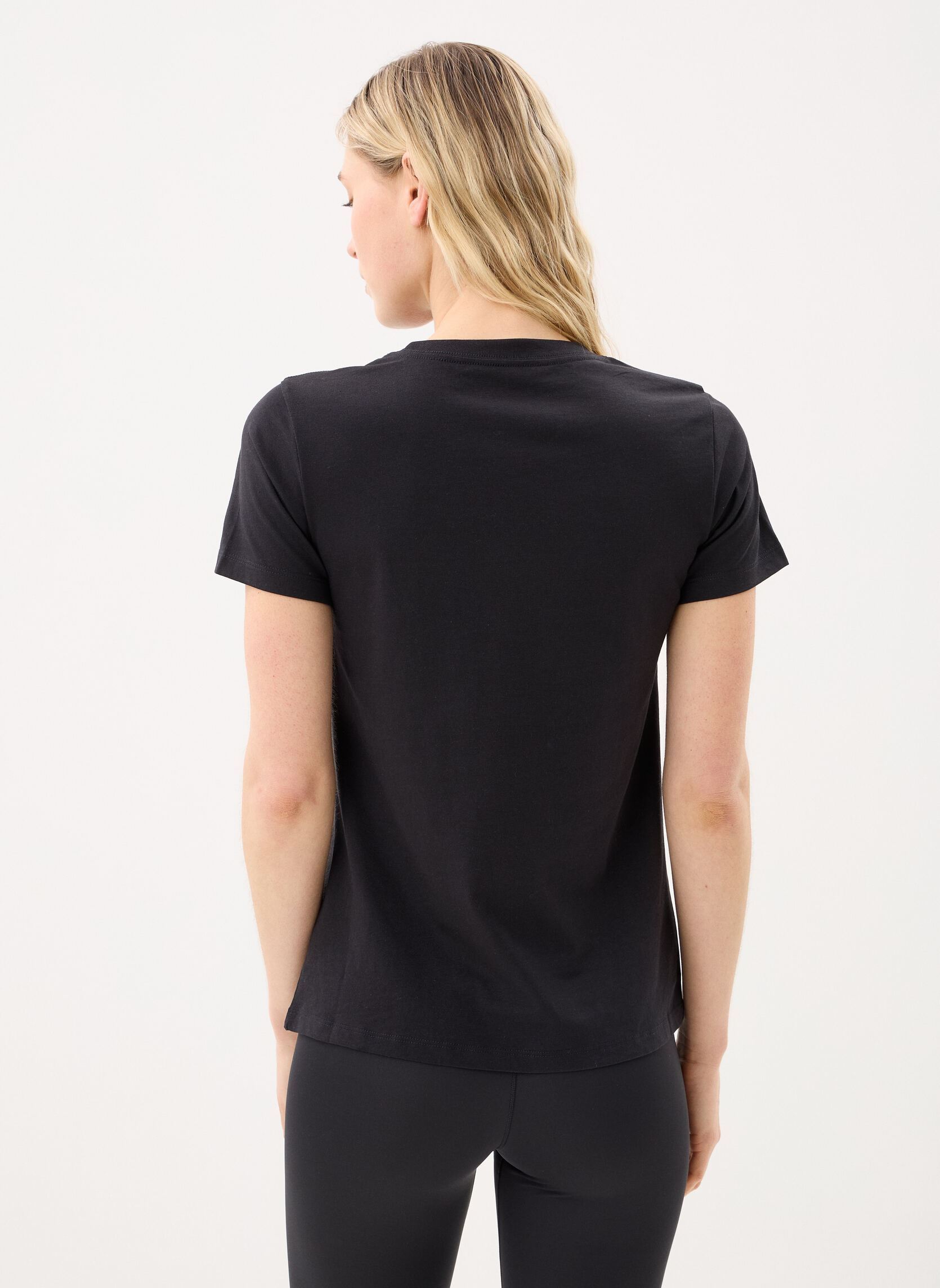 Tee-shirts W Evo Sd Slm Ss Tee femme noir The North Face Tee-shirts W Evo Sd Slm Ss Tee femme noir TNF BLACK