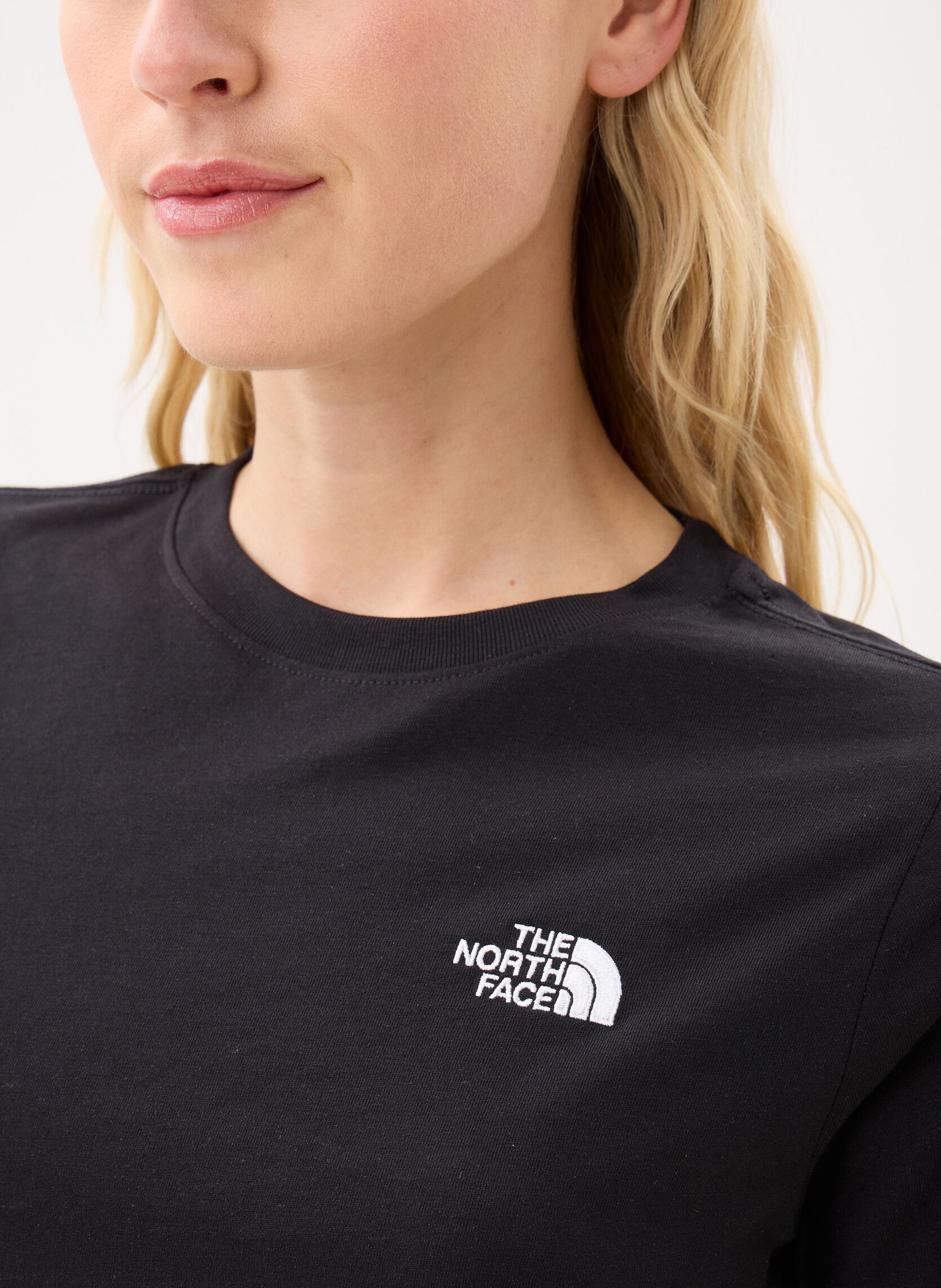 Tee-shirts W Evo Sd Slm Ss Tee femme noir The North Face Tee-shirts W Evo Sd Slm Ss Tee femme noir TNF BLACK