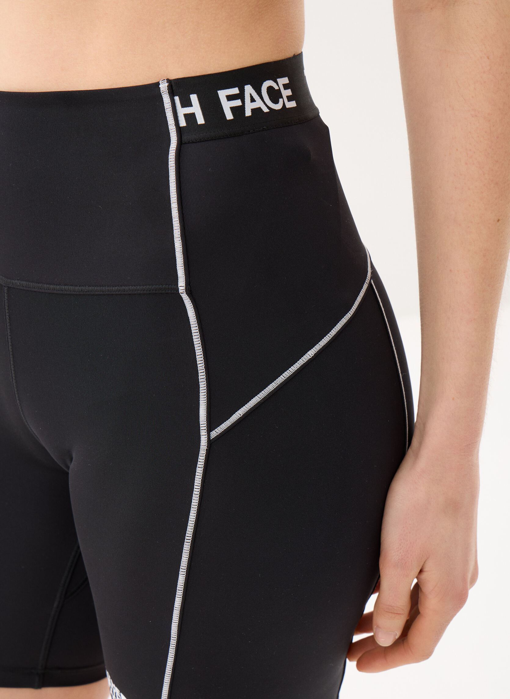 Shorts W Cambrena Tight Sht T dames zwart The North Face Shorts W Cambrena Tight Sht T dames zwart TNF BLACK