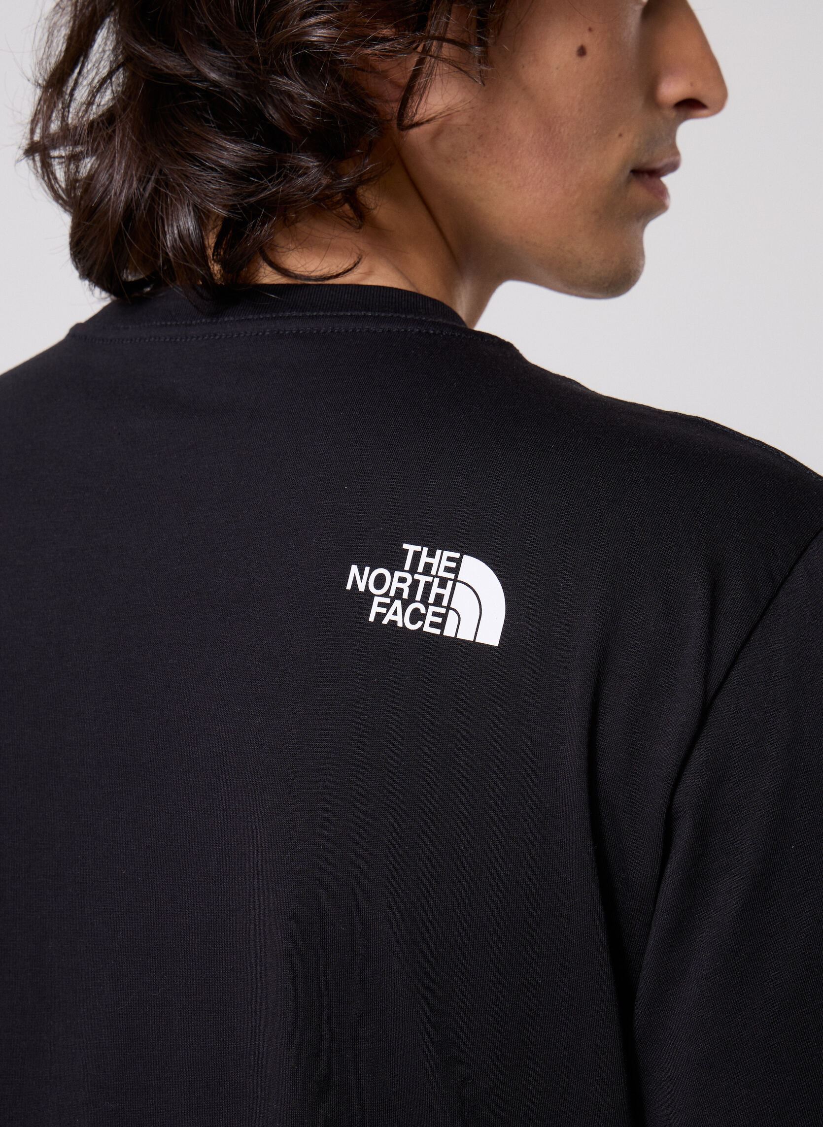 Tee-shirts M Evo Hlf Dme Reg Ss T homme noir The North Face Tee-shirts M Evo Hlf Dme Reg Ss T homme noir TNFBLACK/TNFWHT
