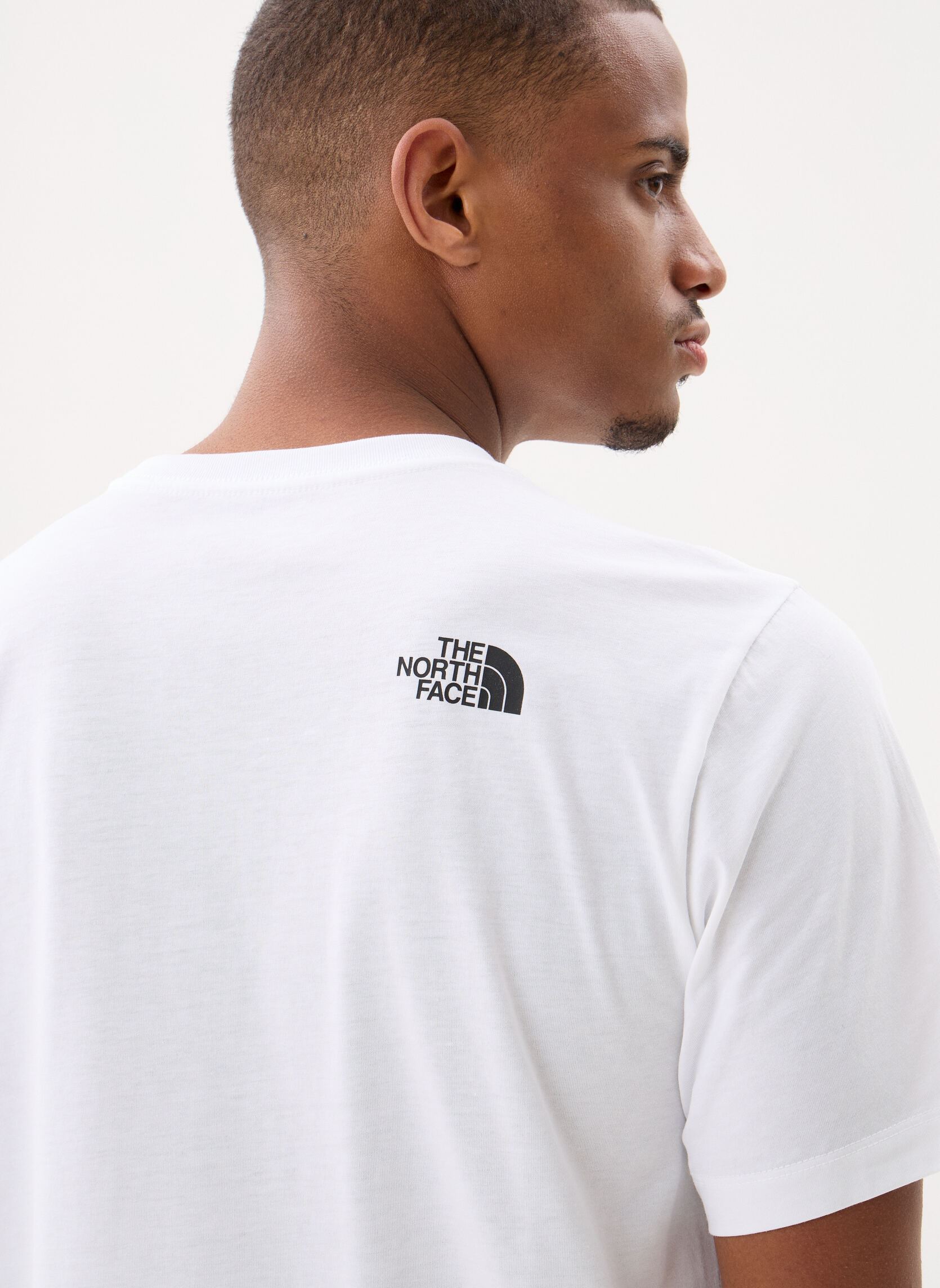 Tee-shirts M Evo Hlf Dme Reg Ss T homme blanc The North Face Tee-shirts M Evo Hlf Dme Reg Ss T homme blanc TNF WHT/TNF BLK