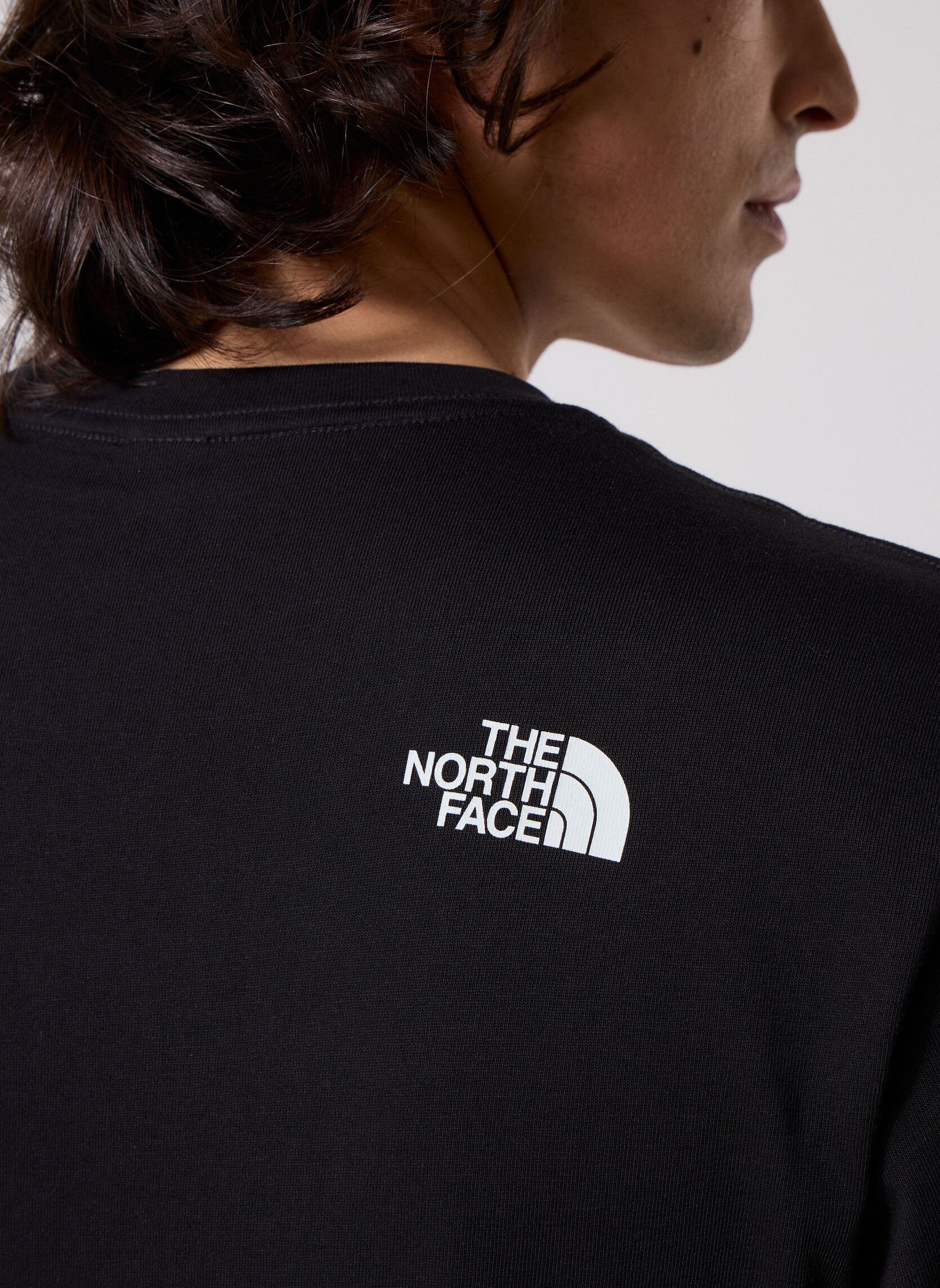 Tee-shirts manches courtes M Mnt Line Rg Ss Tee homme noir The North Face Tee-shirts manches courtes M Mnt Line Rg Ss Tee homme noir TNF BLACK